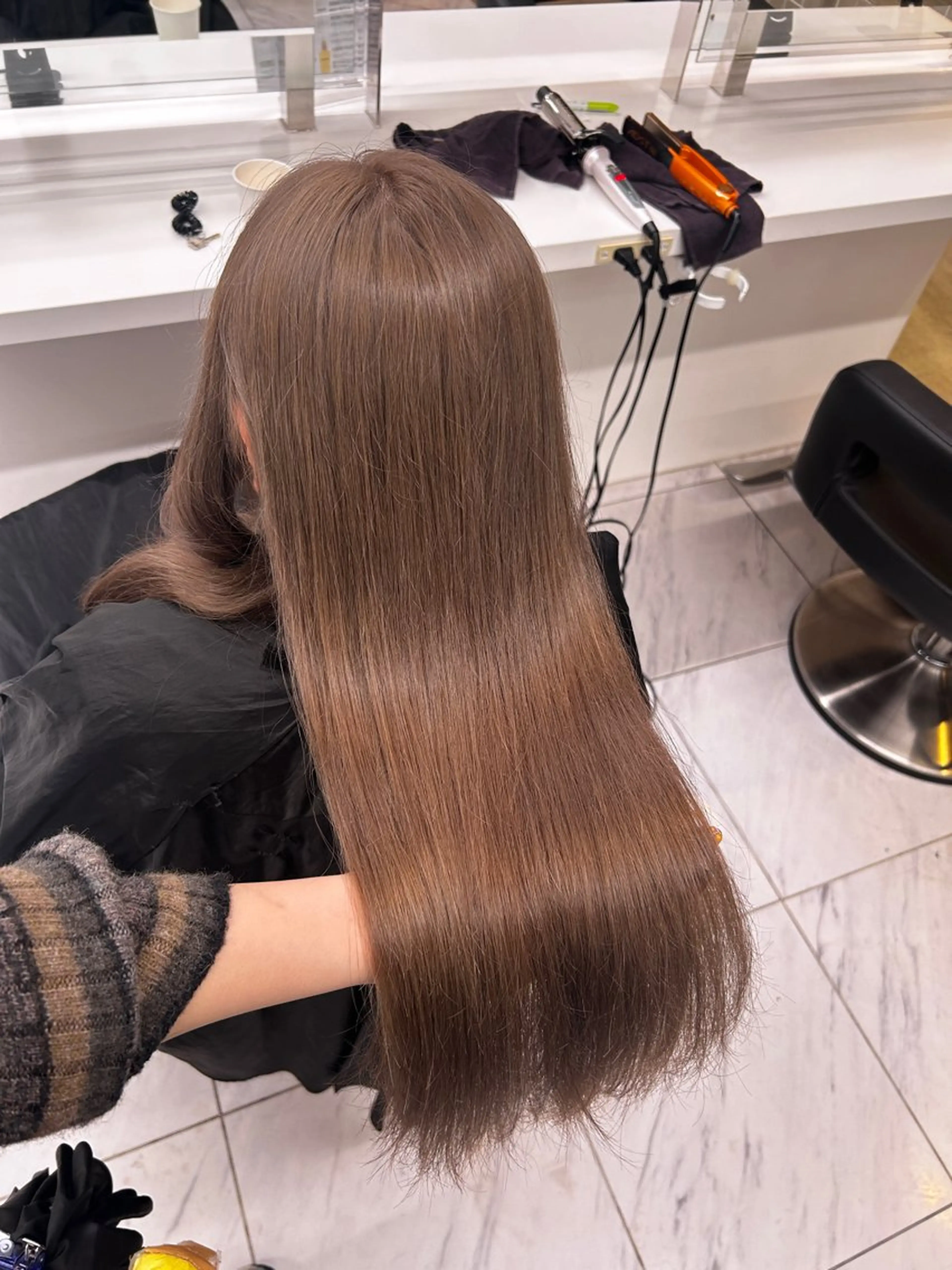 ロング カラー ヘアカラー トリートメント ヘッドスパ ヘアセット 🥯縮毛/レイヤー/ ベージュヘア🥯のヘアスタイル