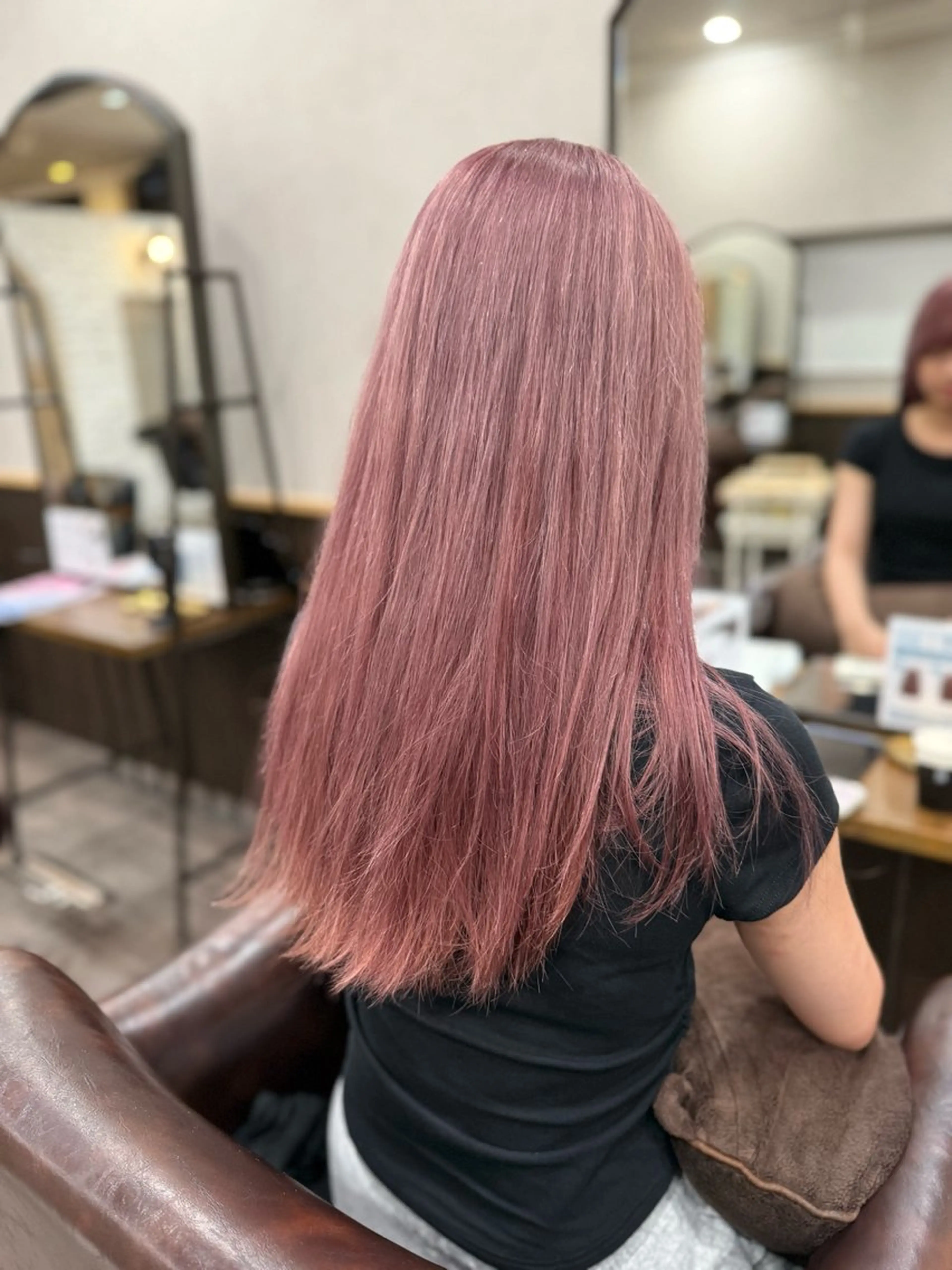 ロング カラー ベージュカラー ブリーチ ピンクカラー ピンクベージュ カット ヘアカラー トリートメント 艶カラー✨️派手髪 🦄renのヘアスタイル
