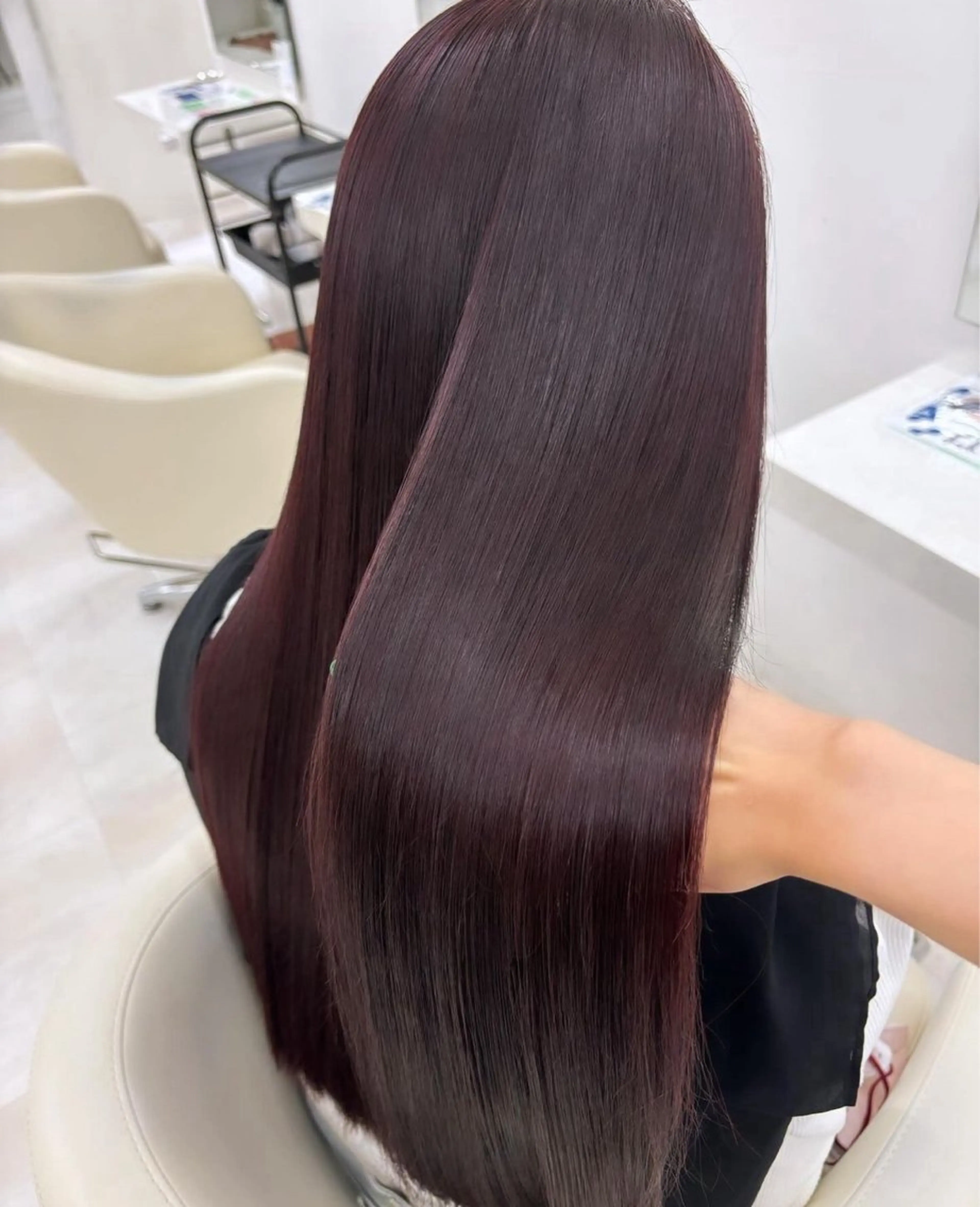 ロング カラー momo /レイヤー/暖色のヘアスタイル