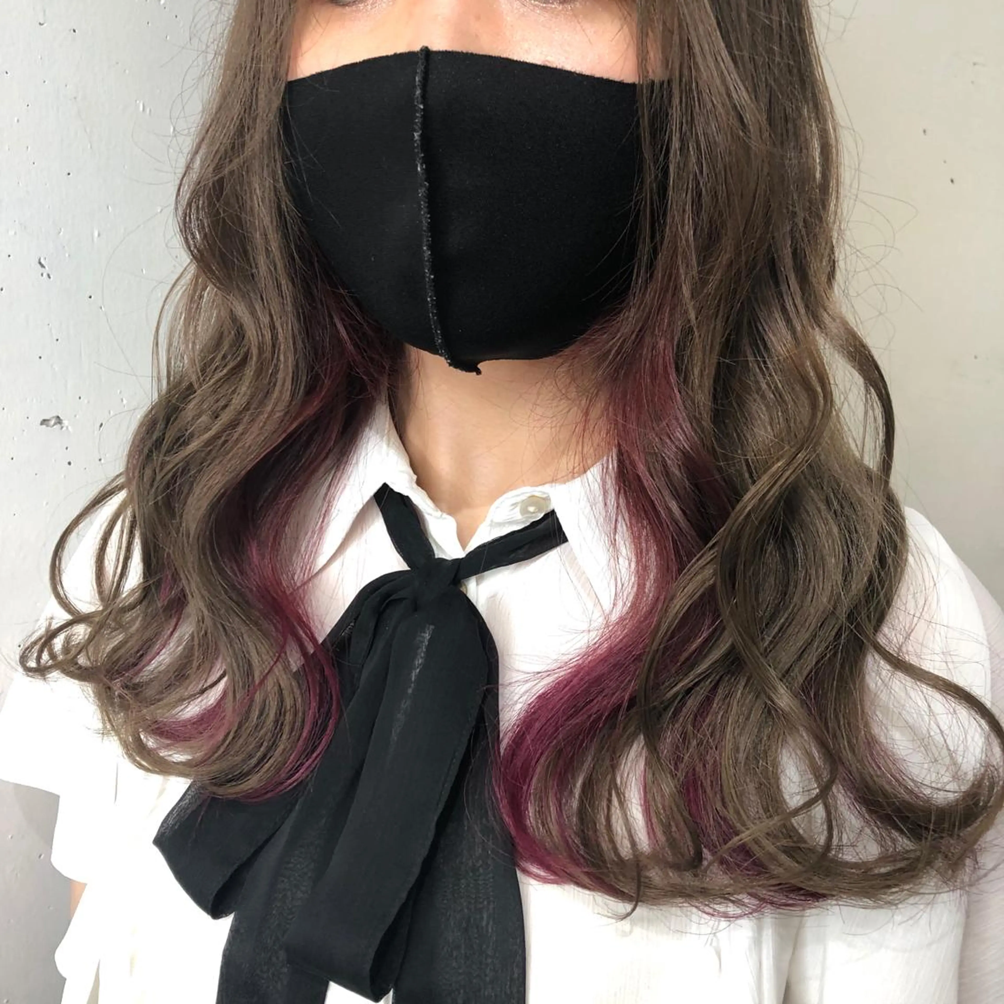 ロング カラー パーマ ヘアアレンジ 八巻 晴香のヘアスタイル