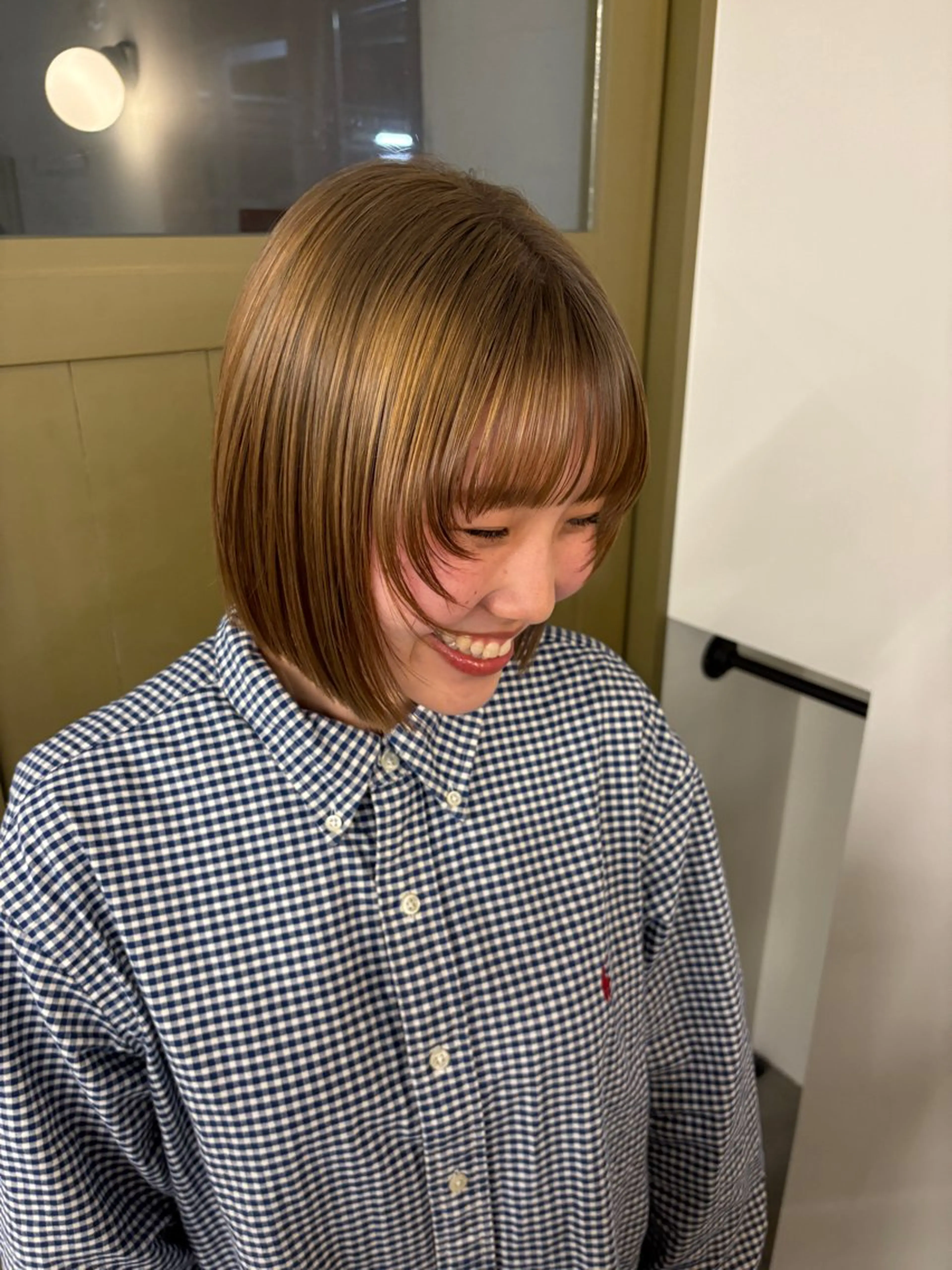 ミディアム ボブ 顔まわりレイヤー レイヤーカット ブリーチモデル/ カットモデル/Riaのヘアスタイル