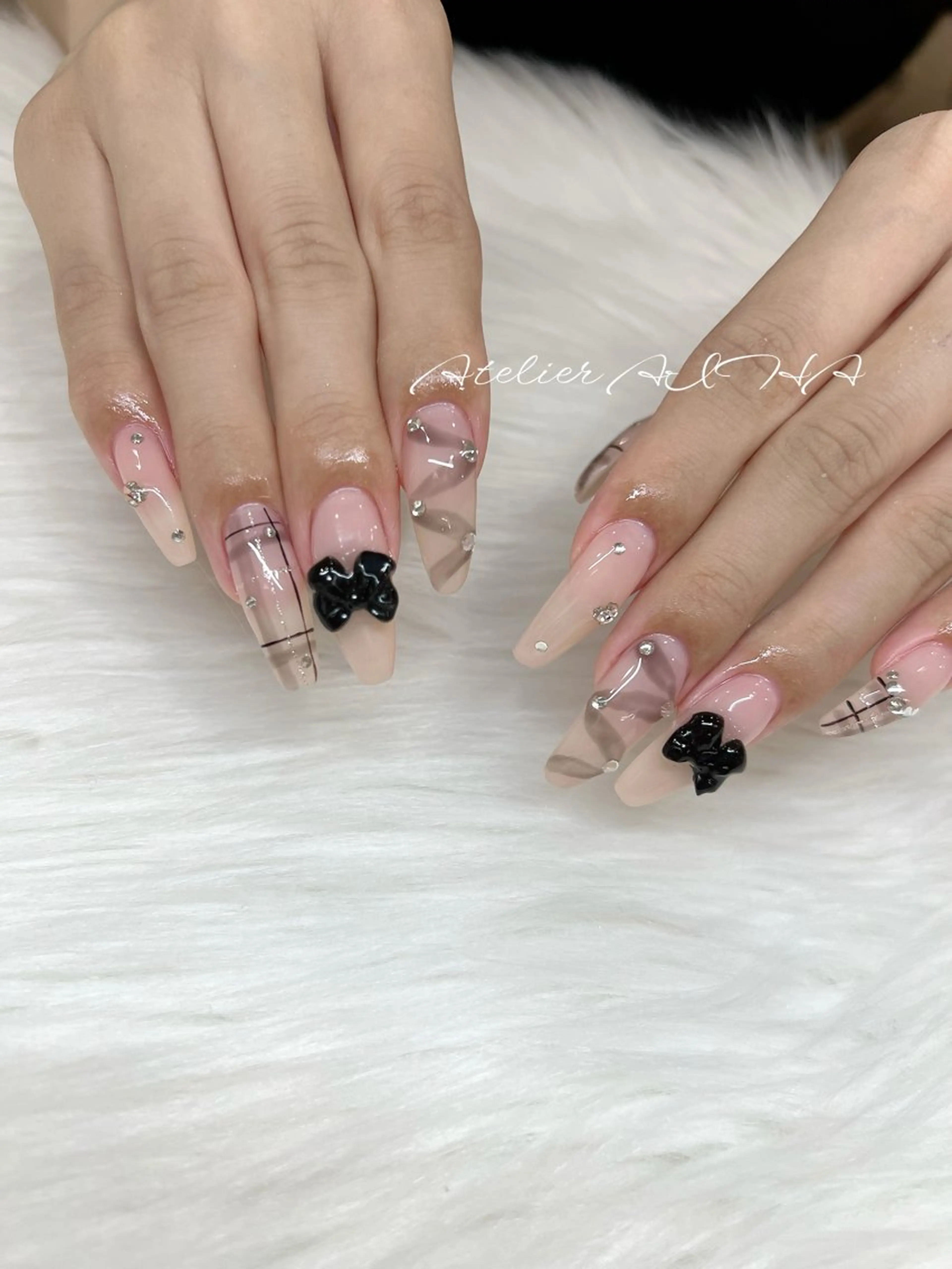 ミディアム アトリエAIHA★ フィルイン推奨サロンのネイルデザイン