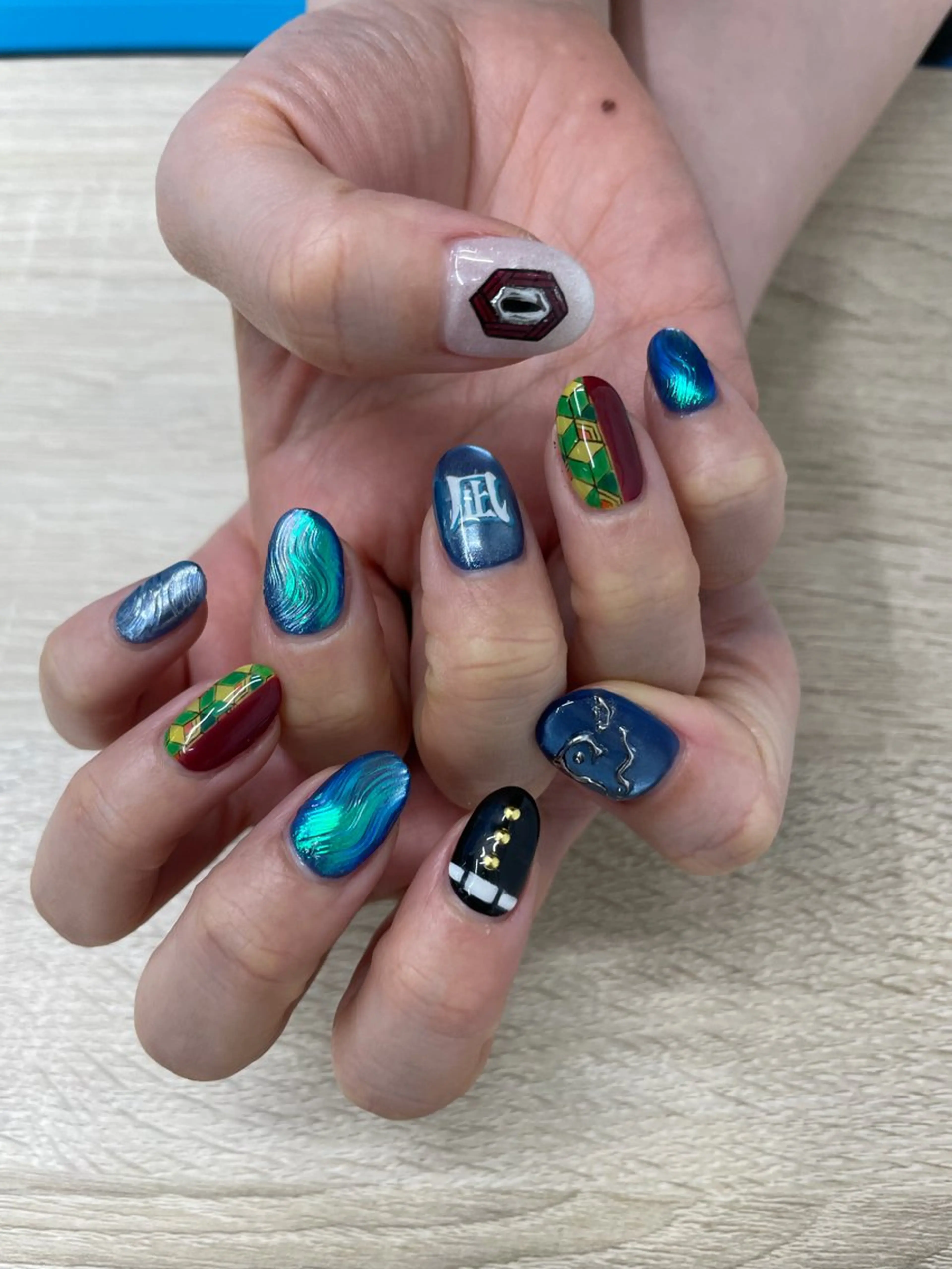 ネイル little_izm 〜リトルイズム〜のネイルデザイン