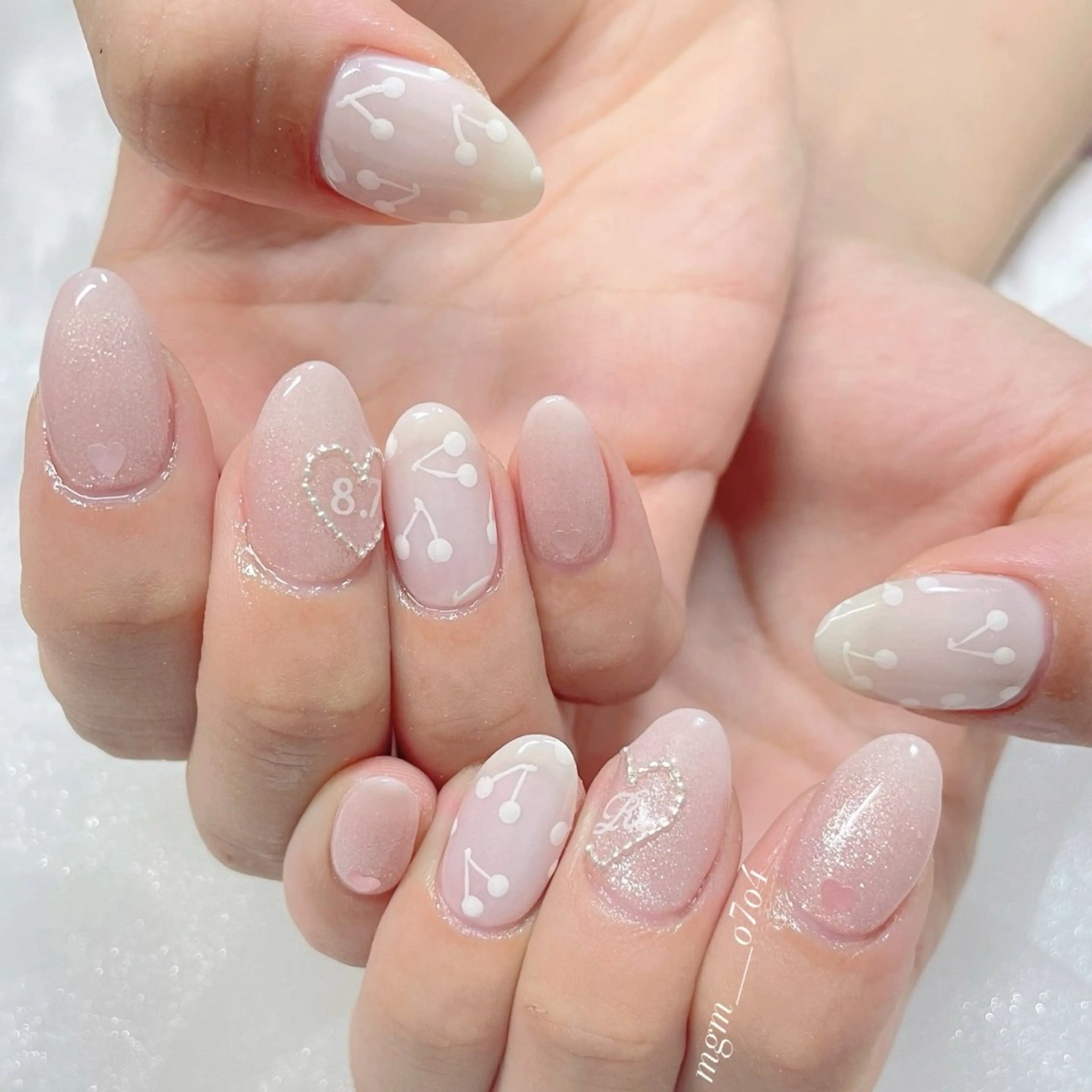 ネイル ハンドネイル ハンドケア MoON...❤︎ MeGuのネイルデザイン