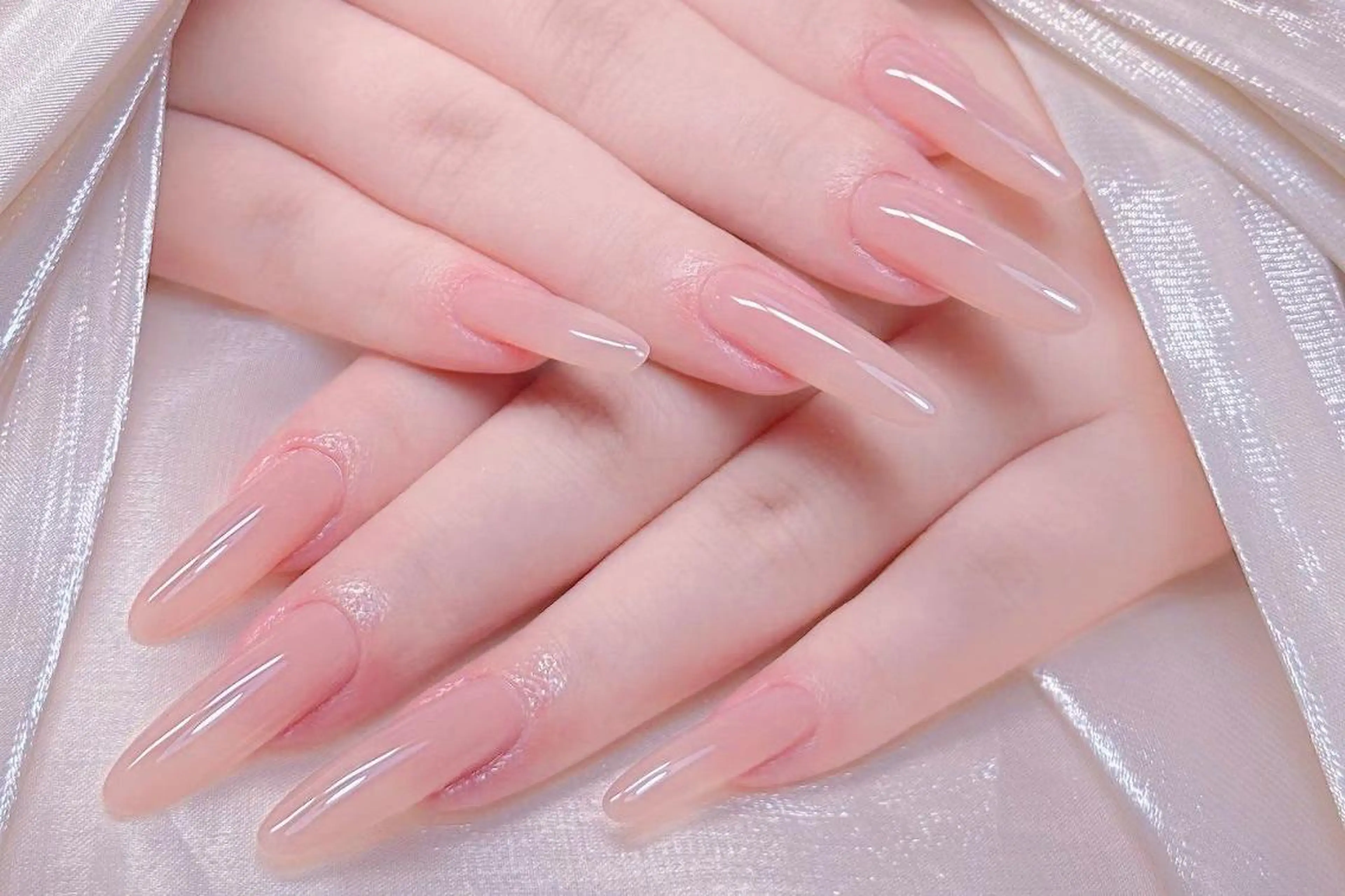 ロング ハンドネイル 💅 リリアのネイルデザイン