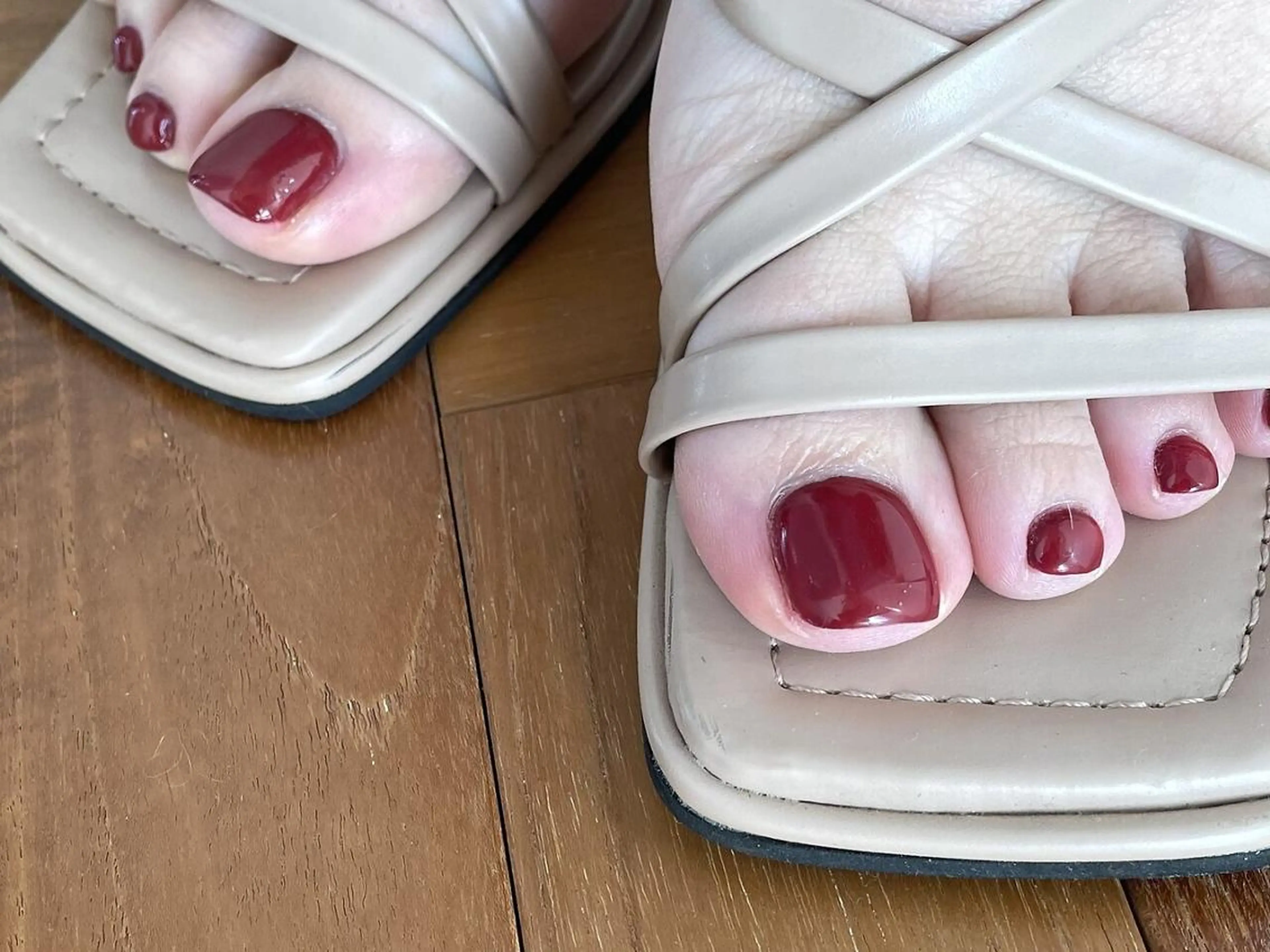 ◆4/20～26急募◆【オフ有】フット　ワンカラーの写真