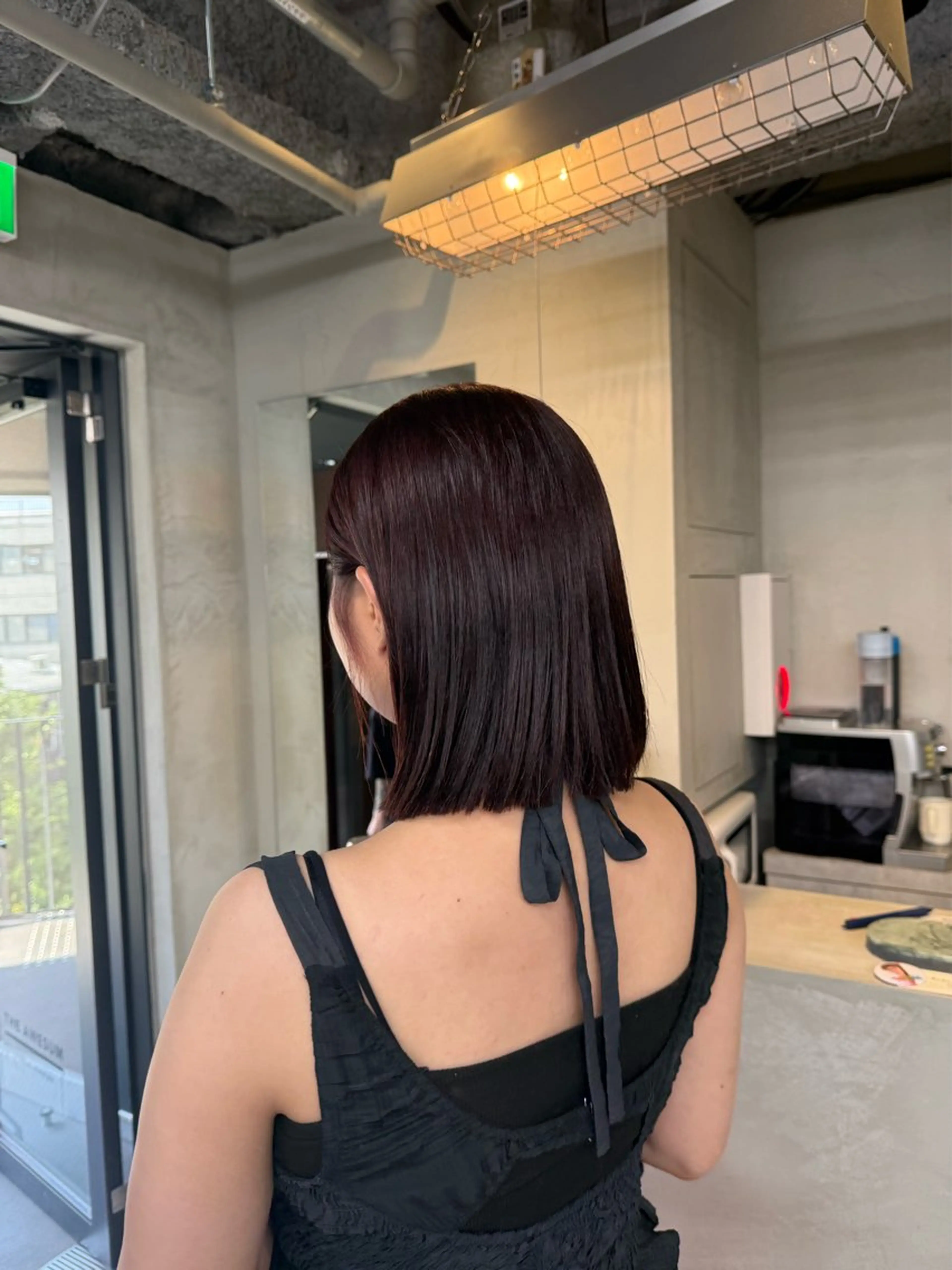 ミディアム カット 縮毛矯正 KURUMI SHIMAのヘアスタイル