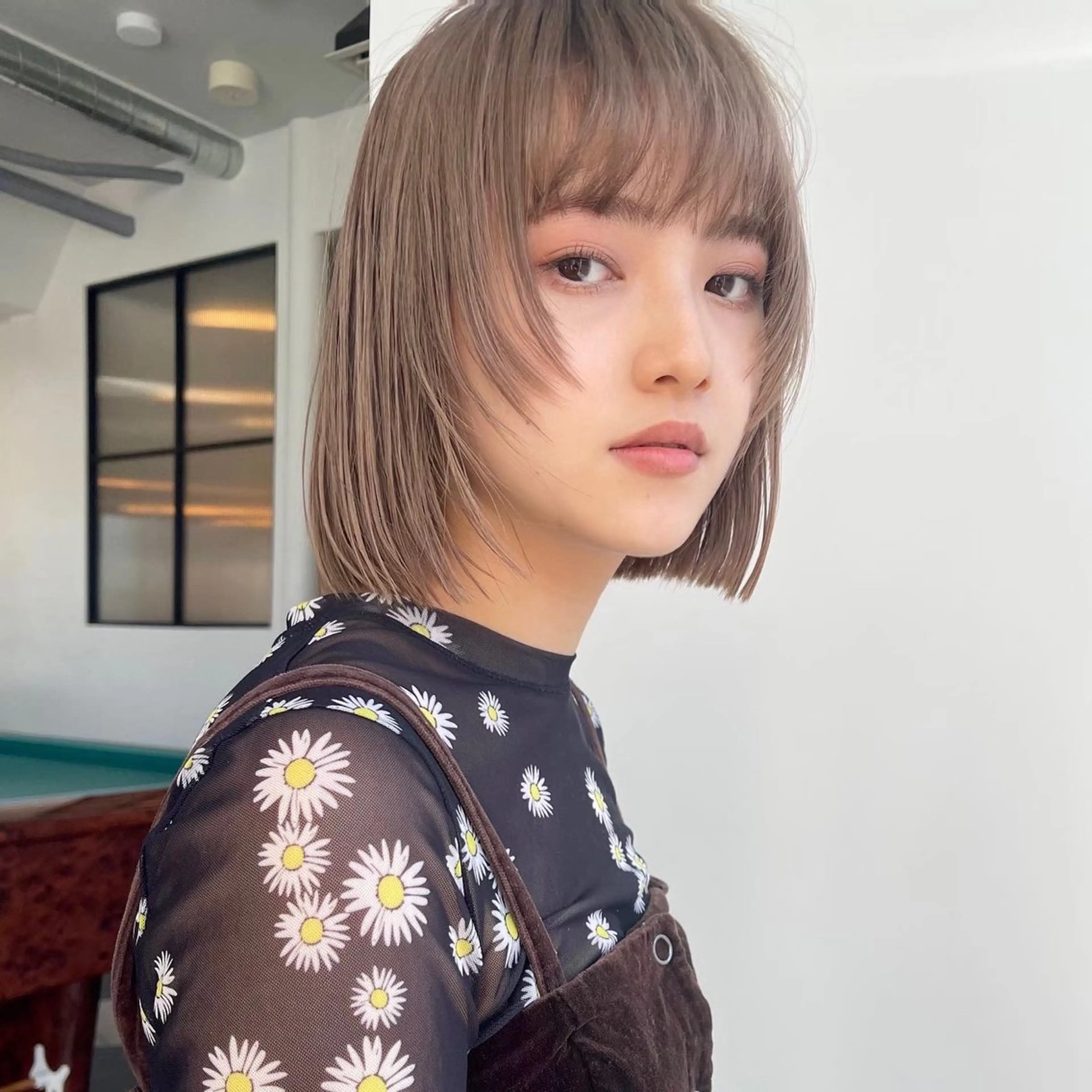 ショート カラー 縮毛矯正 トリートメント ハイトーンを育てる ブリーチカラー/牧原のヘアスタイル