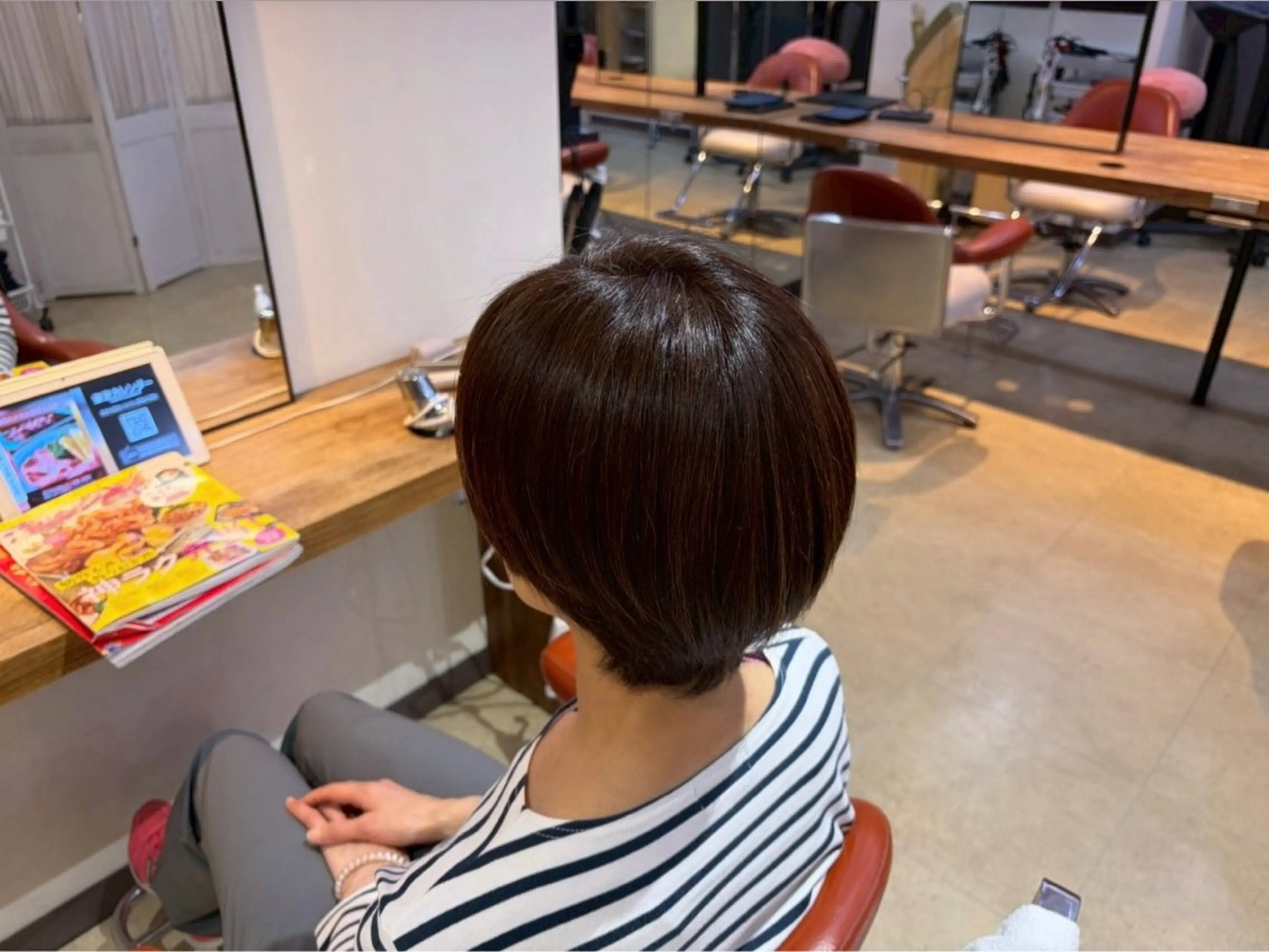 ショート カラー 松本 ひなたのヘアスタイル