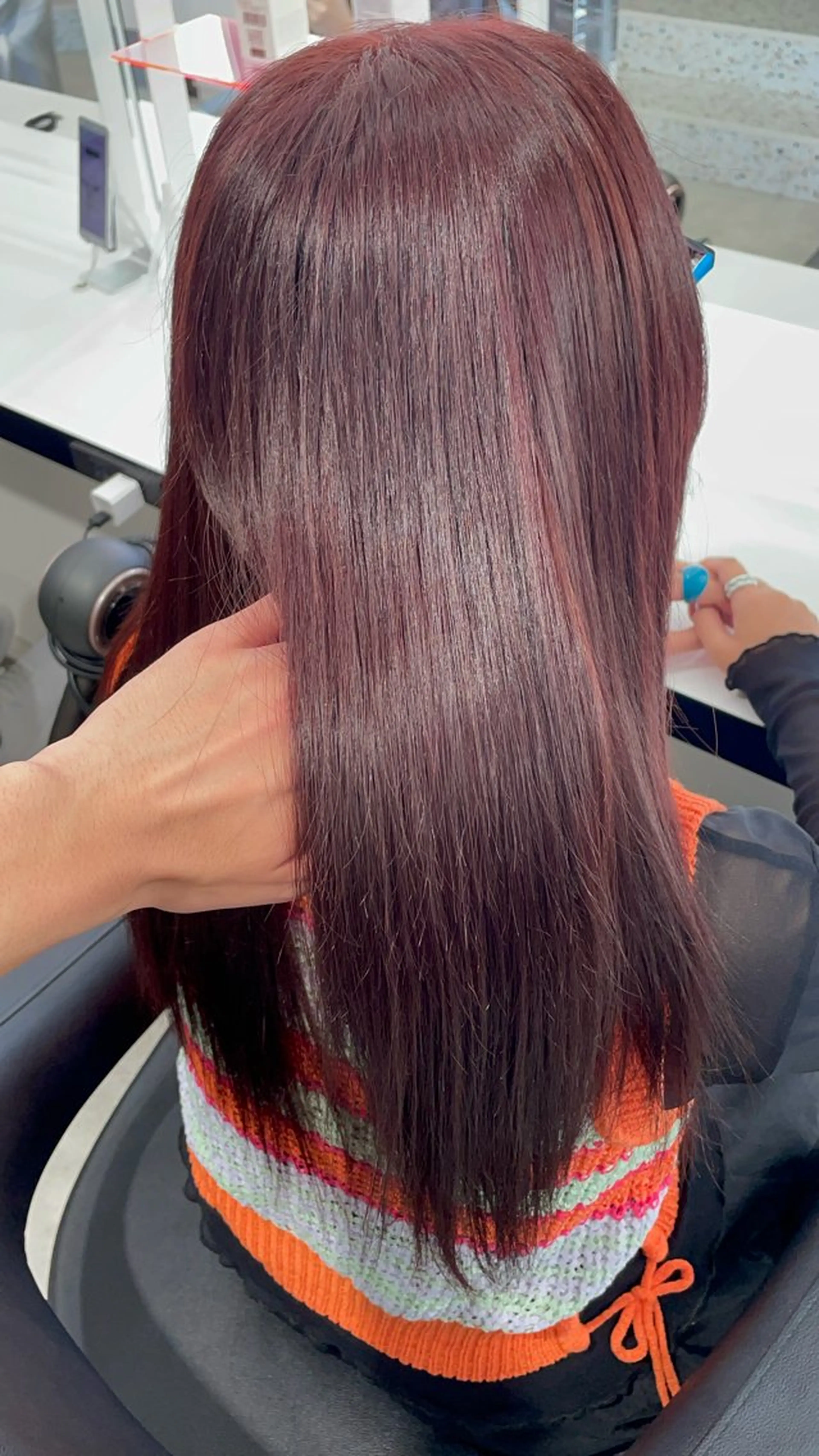 ロング カラー 履歴修正屋さん／ ブロンド／ホワイトのヘアスタイル