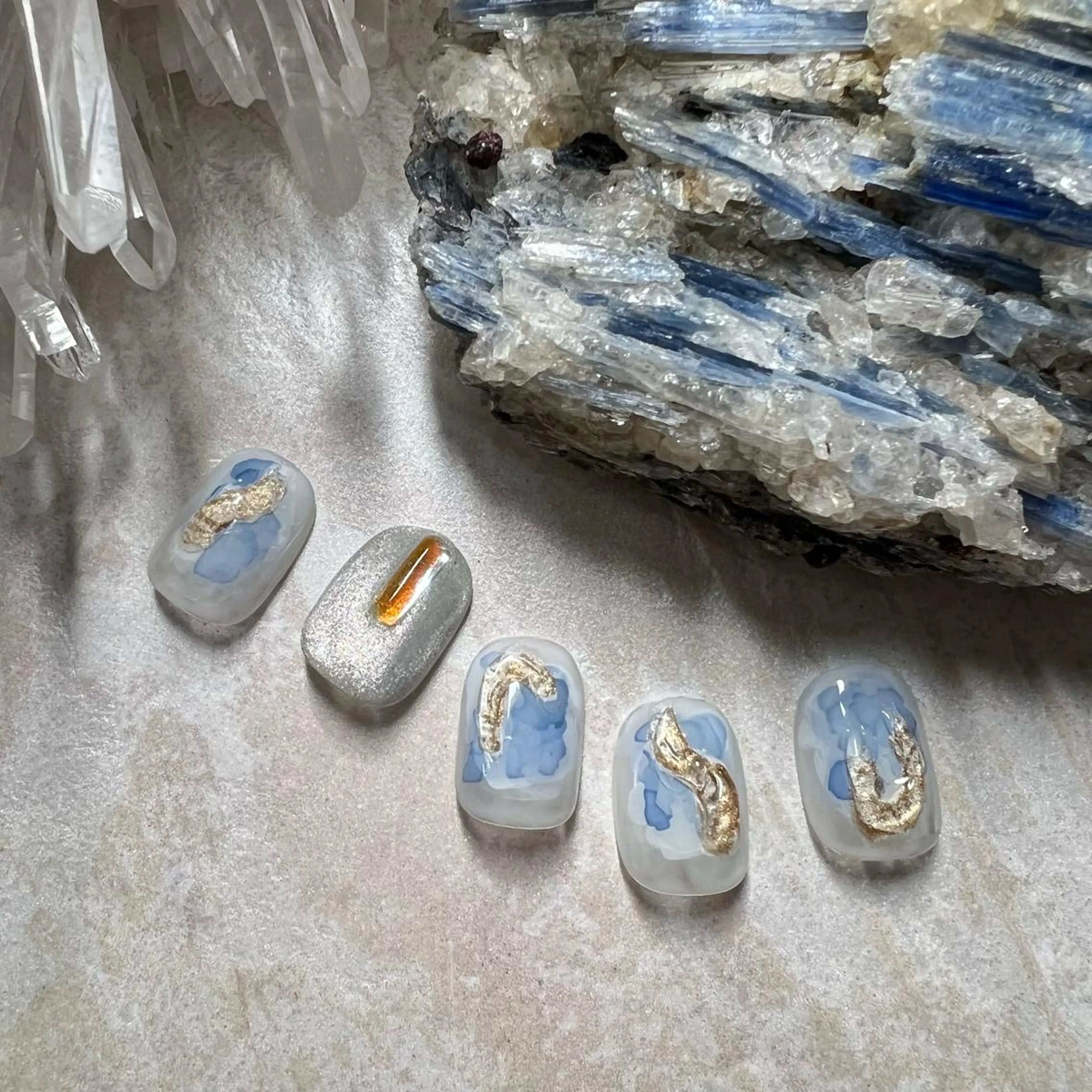 ネイル ニュアンスネイル ショートネイル gemickle nailのネイルデザイン