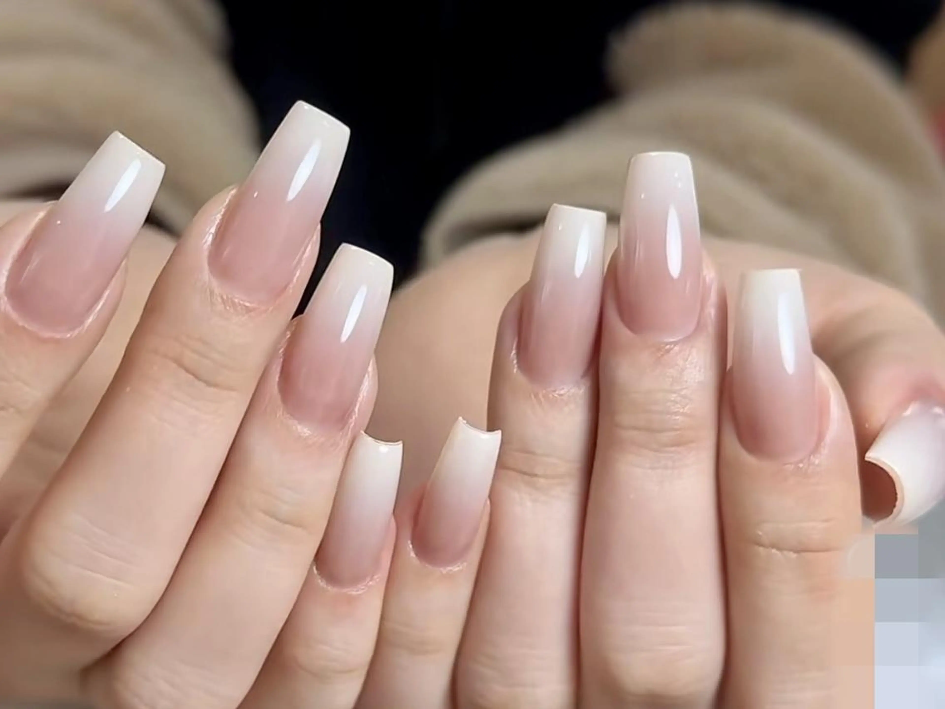 ネイル Elegantトウ ショウレイのネイルデザイン