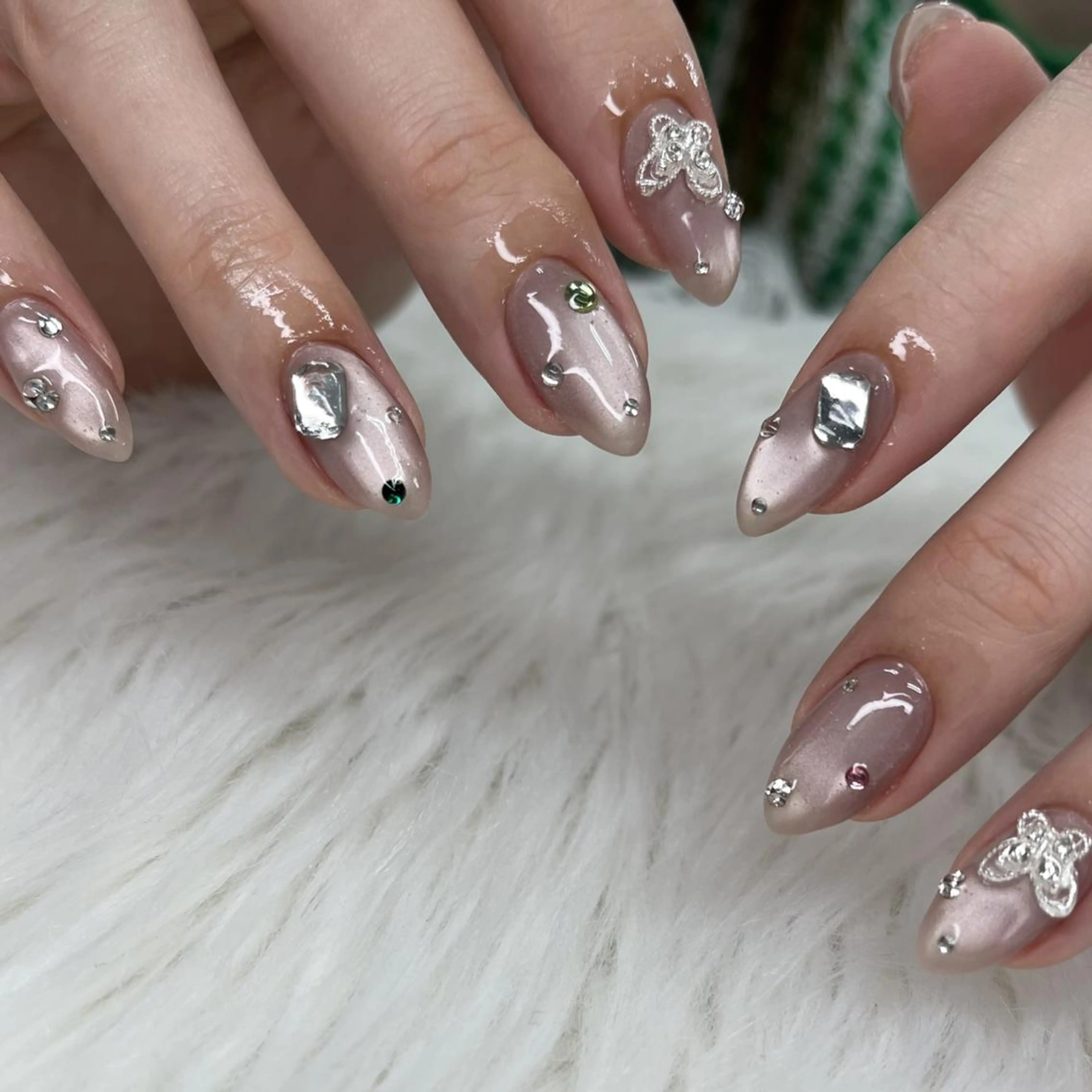 ネイル キラキラネイル ハンドネイル tener 🩷yua🩷のネイルデザイン