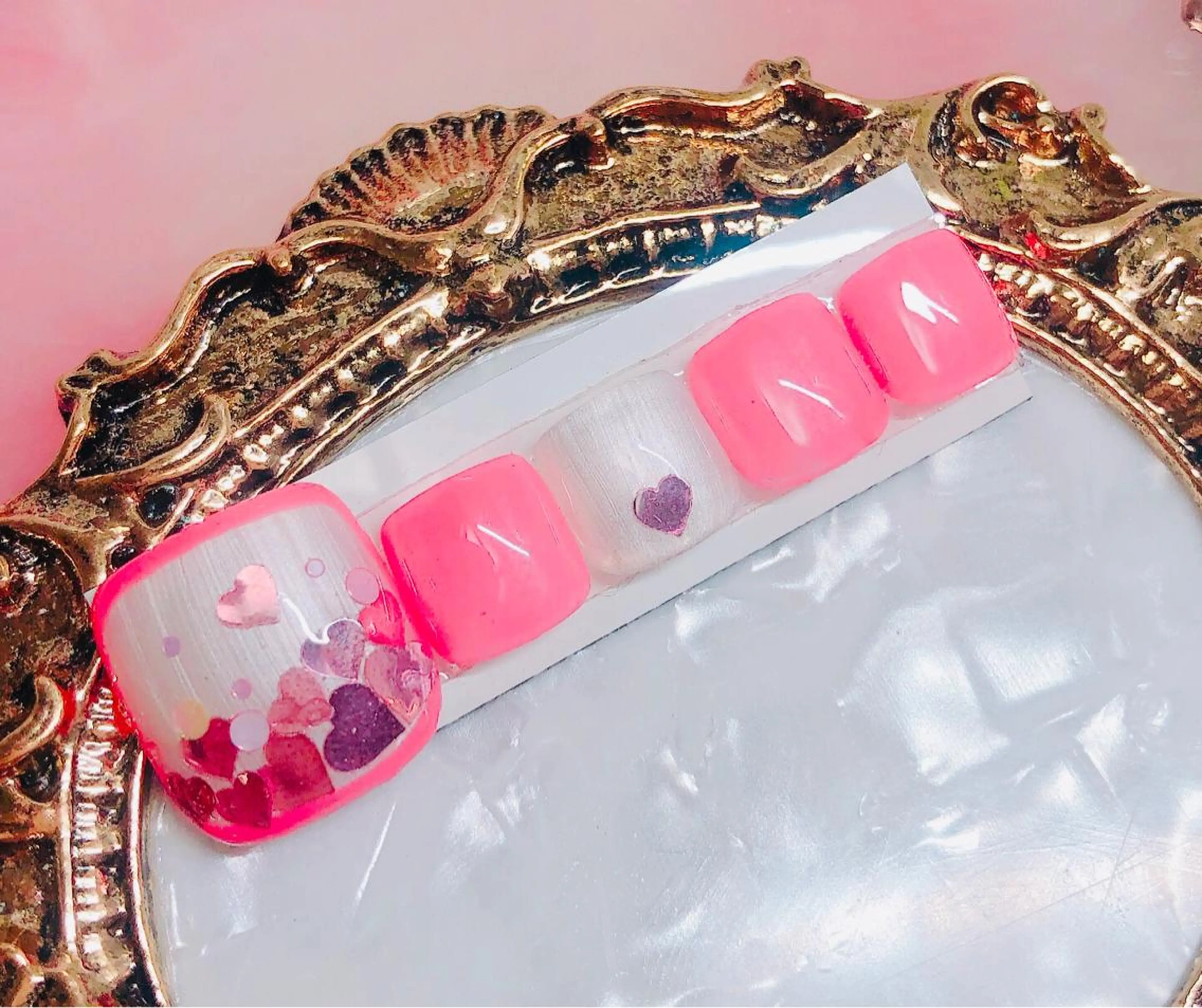 ネイル フットネイル フットネイル CROWN プライベートサロンのネイルデザイン