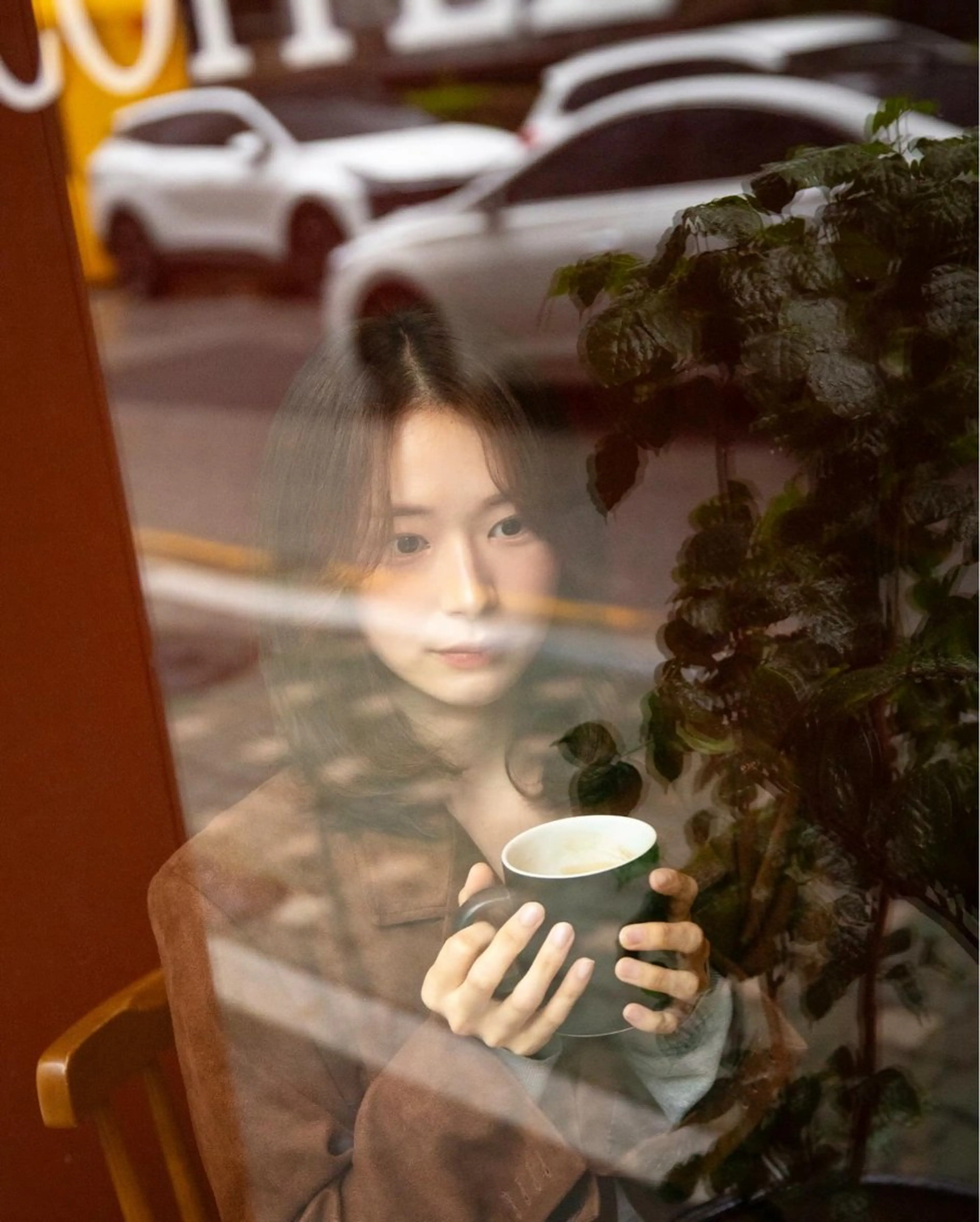 ミディアム 韓国風ヘア YUTO 韓国美容師 레이어드컷,韓国ヘアのヘアスタイル