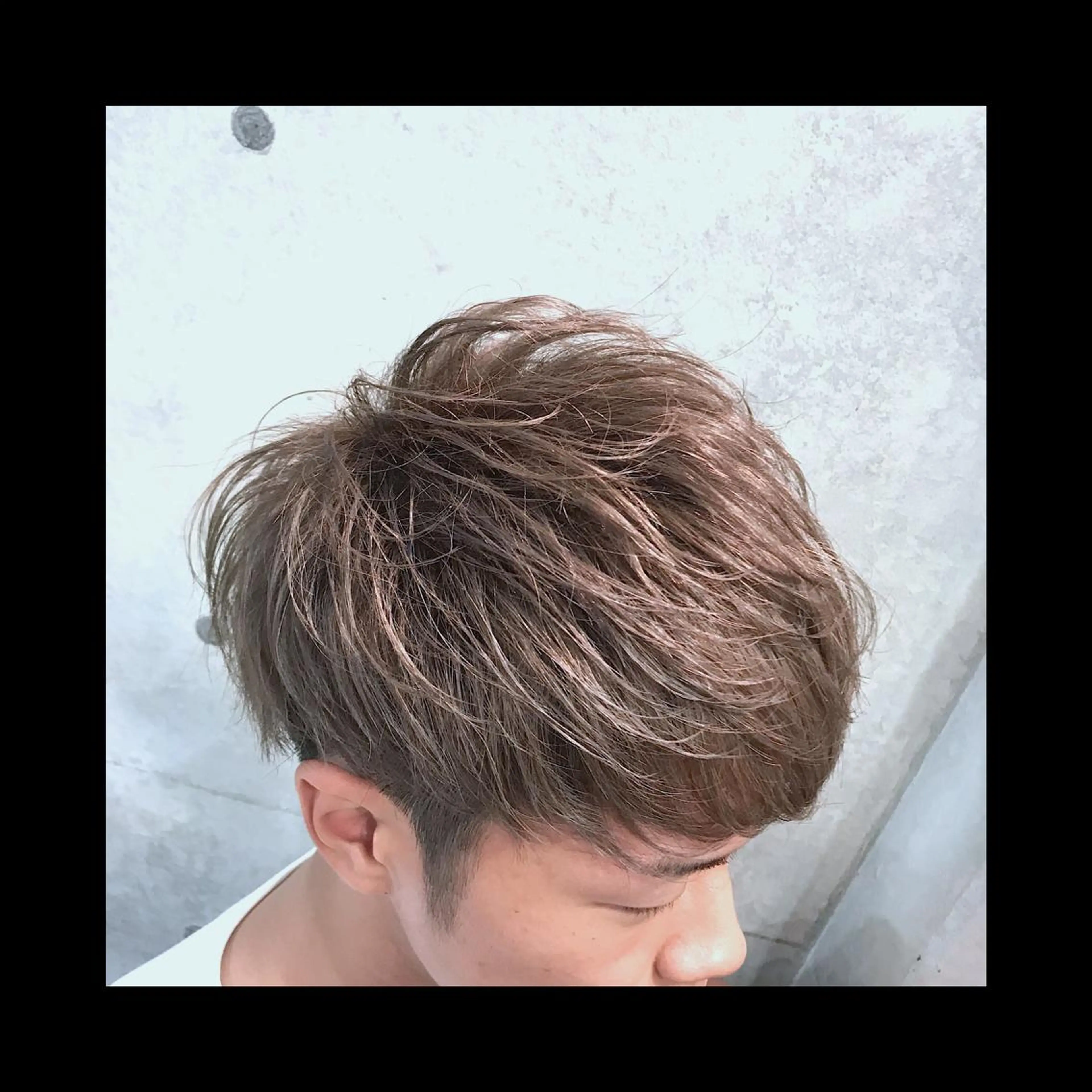 ショート ヘアカラー 及川シゲル 髪質改善講師のヘアスタイル