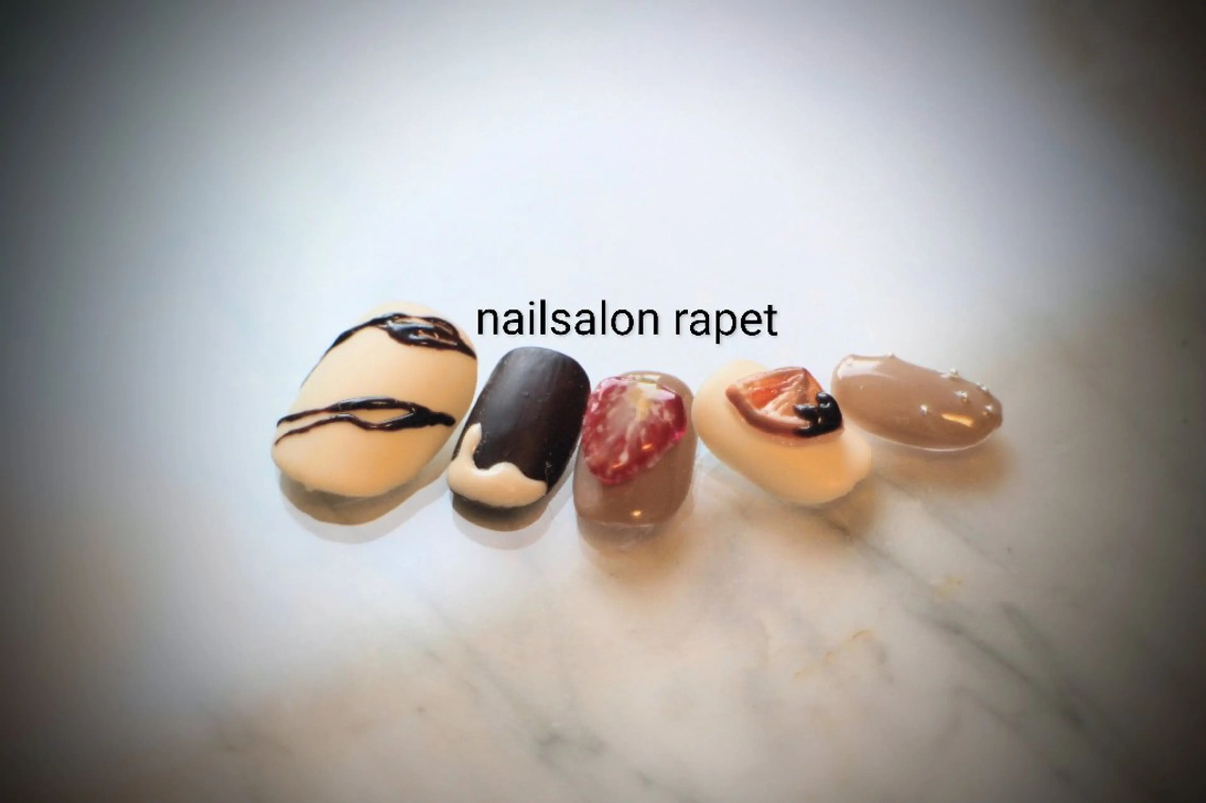 ネイル ハンドネイル nailsalon  rapetのネイルデザイン