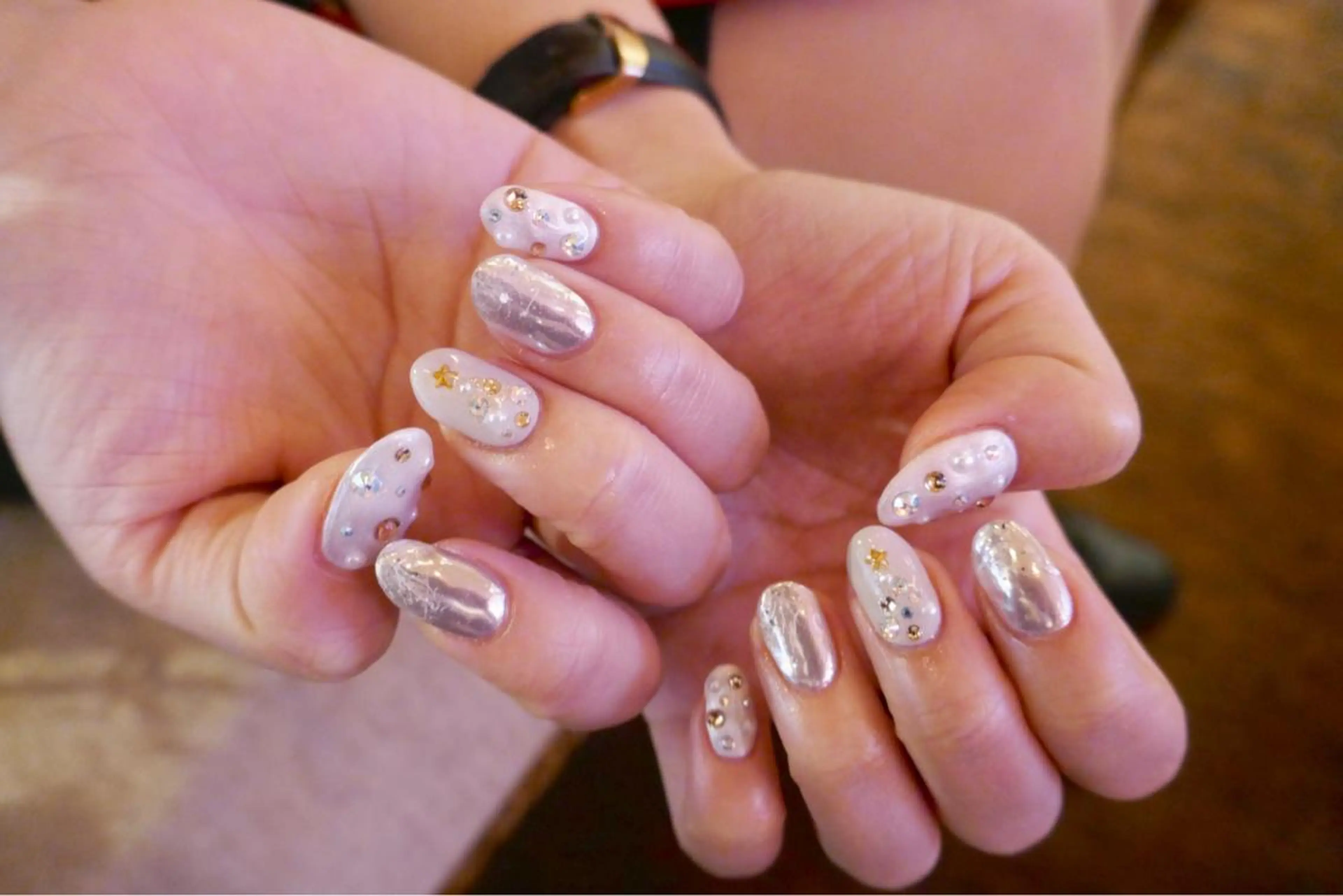 ネイル 冬ネイル クリスマス ハンドネイル revia所属・ERI Nailistのネイルデザイン