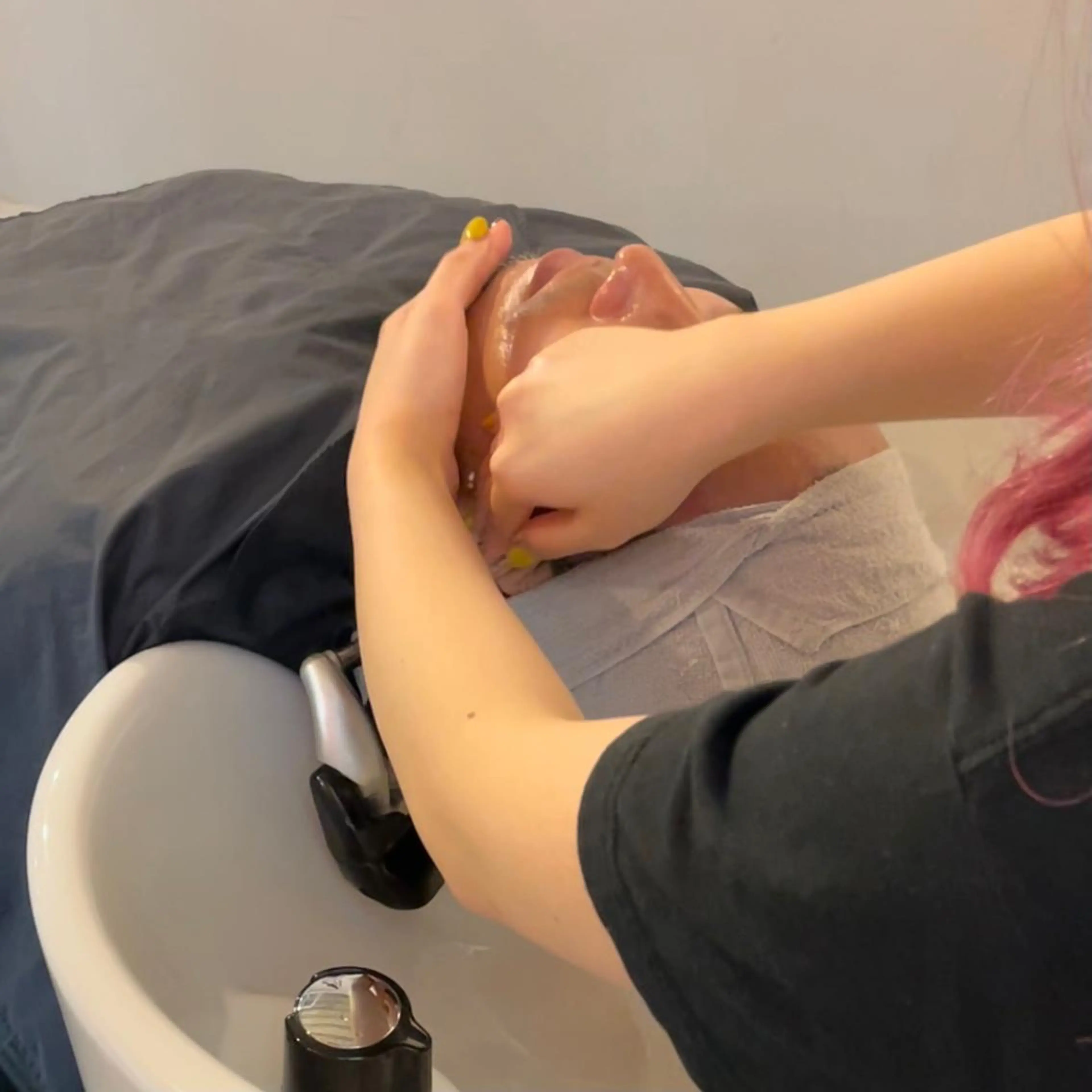 メンズ ラシェンテ居留地所属・鶴﨑 美優亜のヘアスタイル