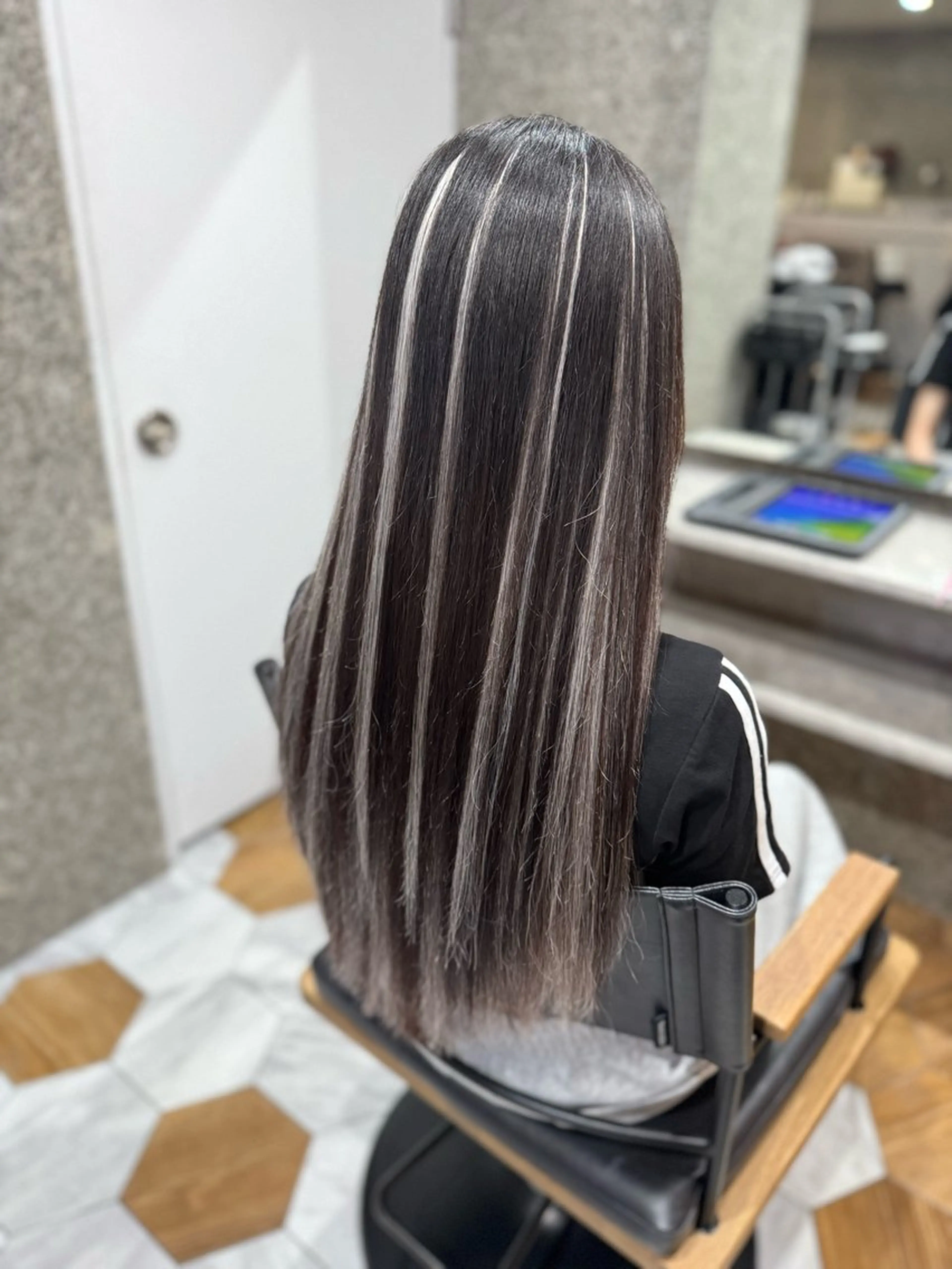 ロング エクステ ハイライト 🦋 misaki🦋のヘアスタイル