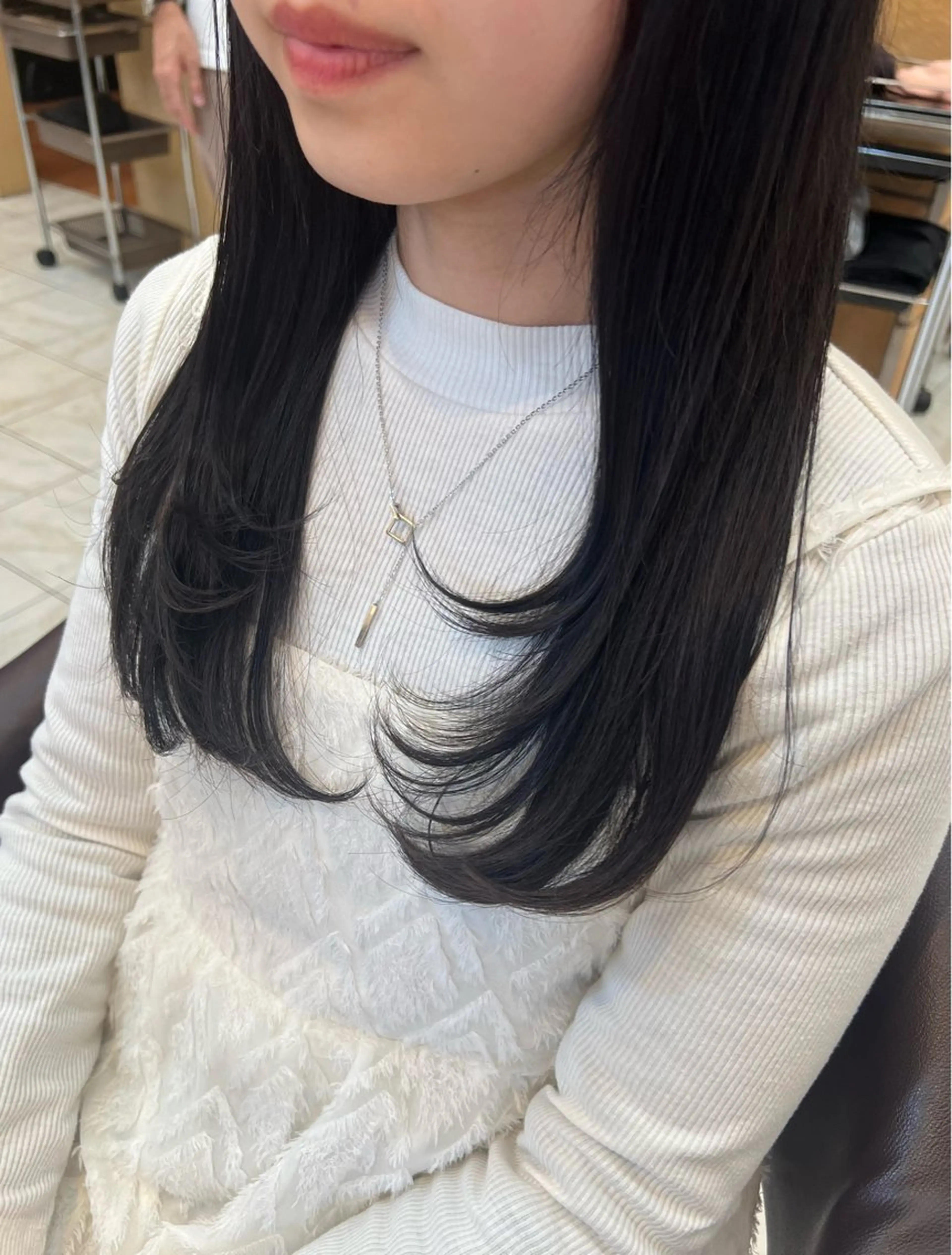 ロング カラー グレージュ パープルカラー パープルグレージュ レイヤーカット ローレイヤー Luana .Rioneのマツエク・マツパデザイン