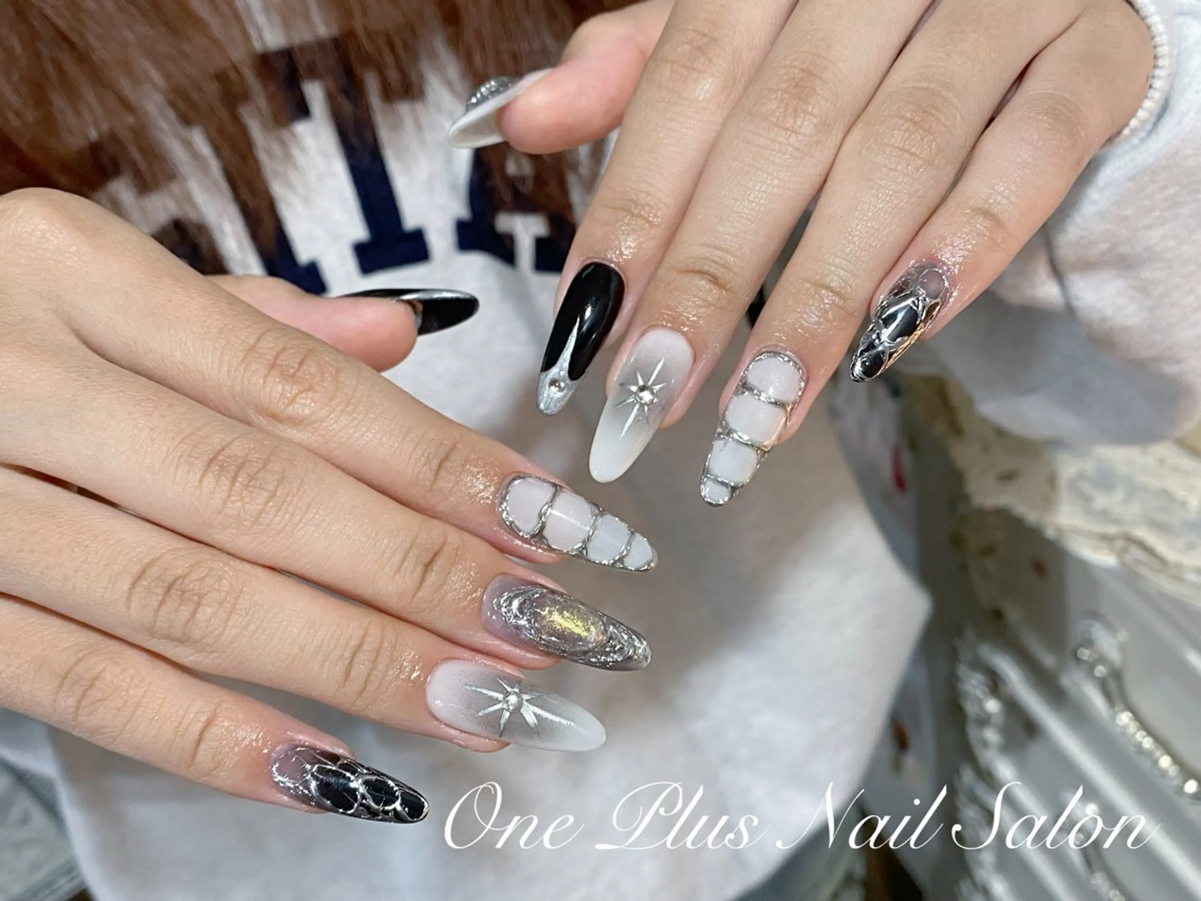 ネイル One Plus Nail Salonのネイルデザイン