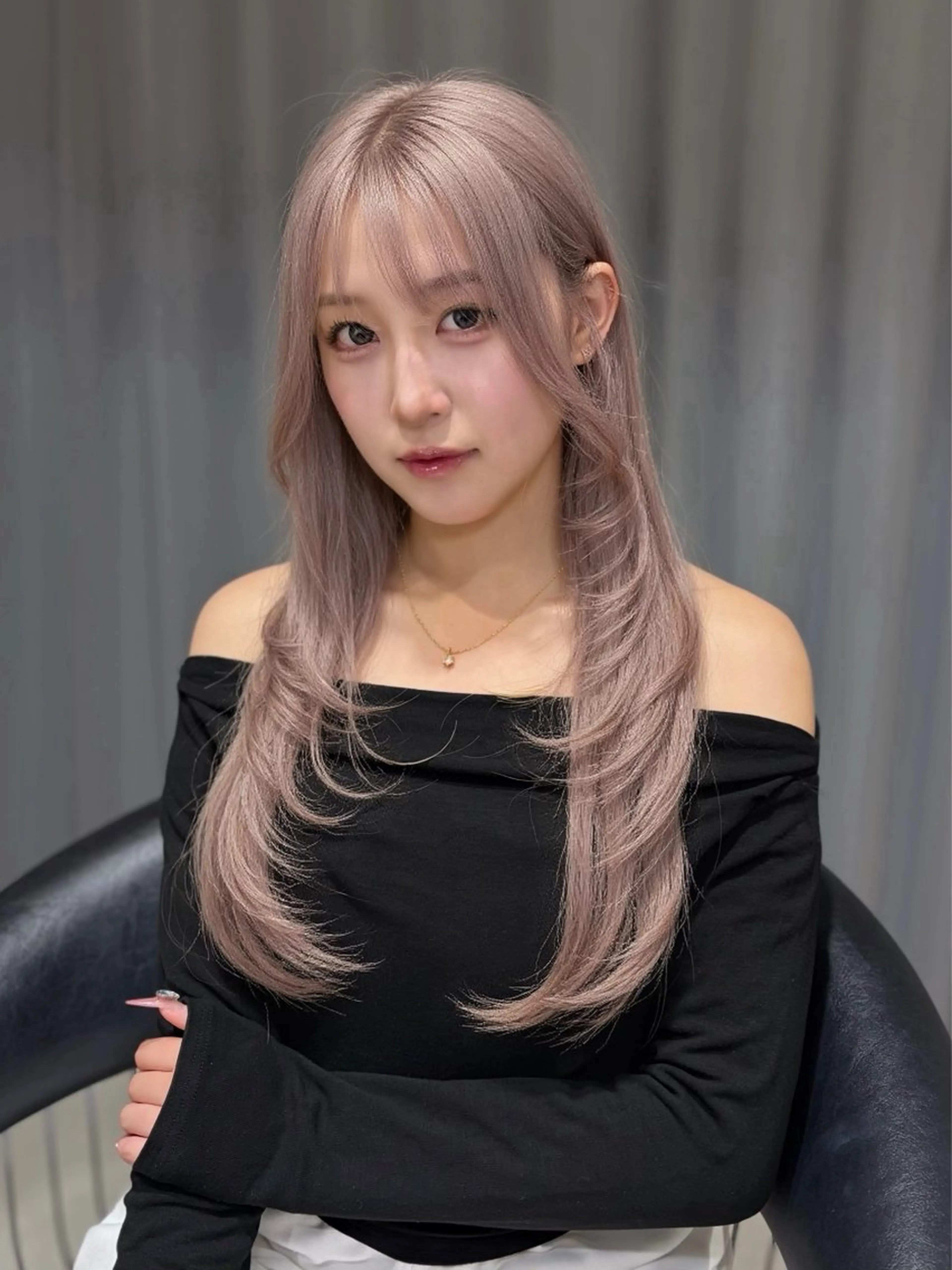 ロング ヘアカラー トリートメント ハイトーン/ベージュ 🤍reinaのヘアスタイル