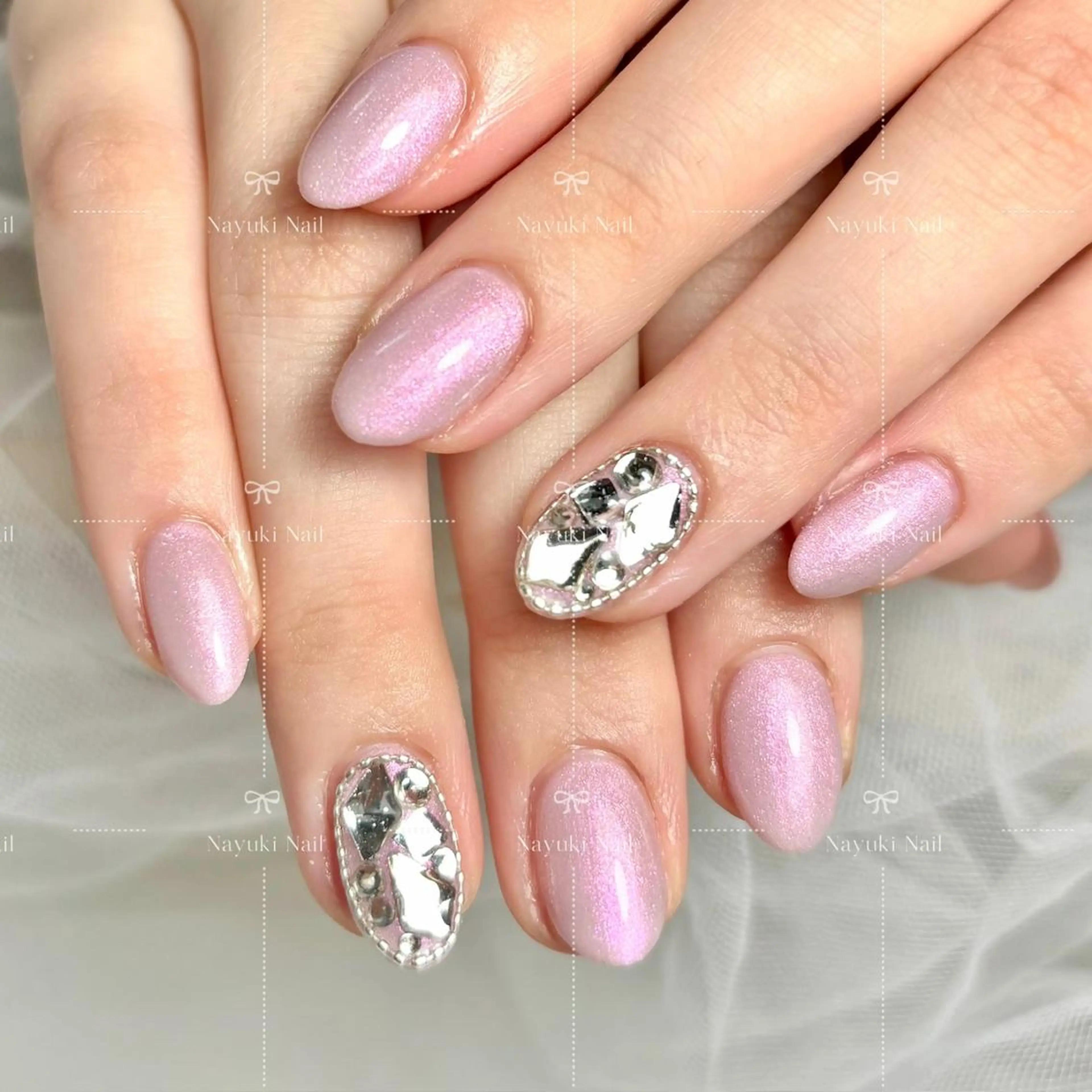 ネイル 🦋 Queenieのネイルデザイン