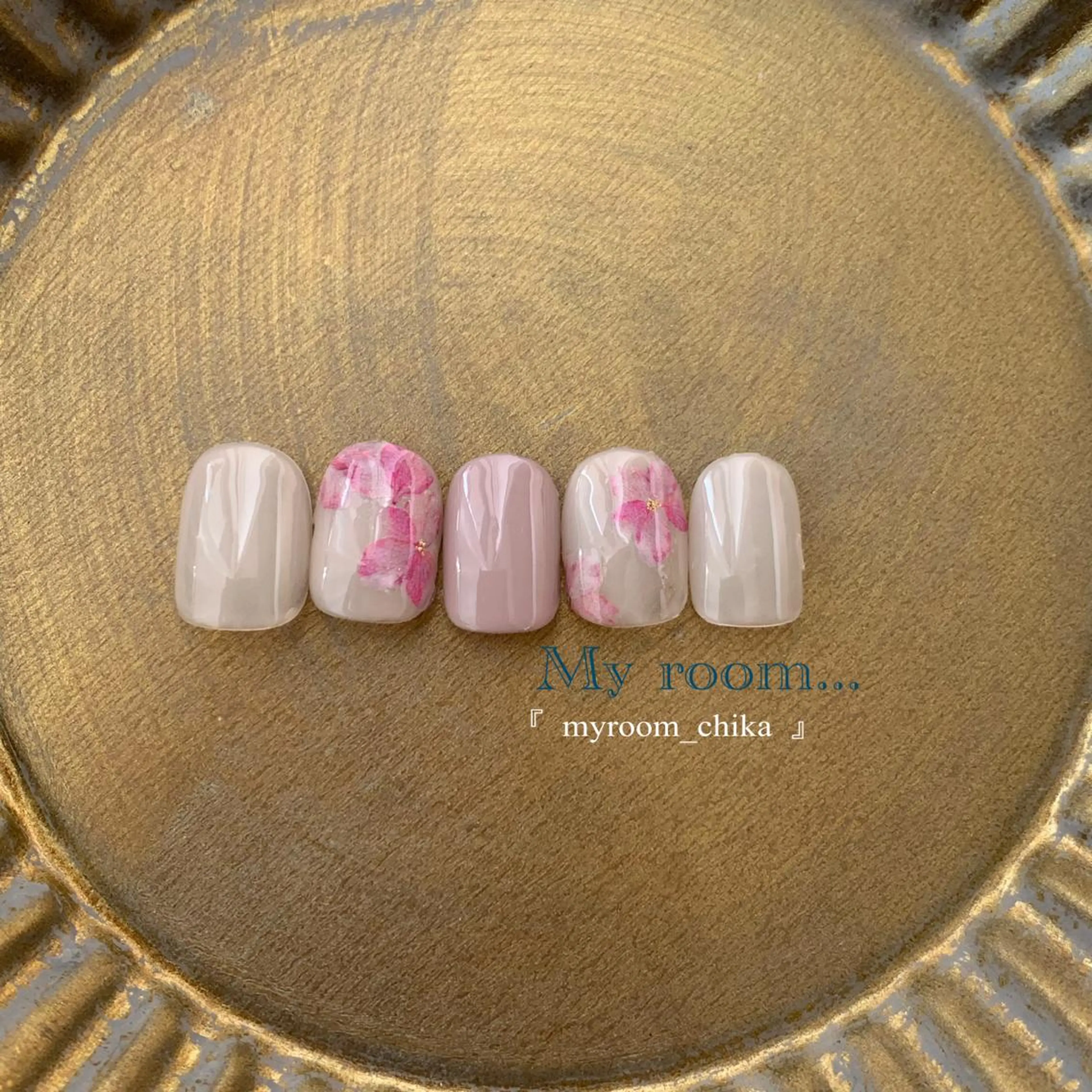 Amua.facial salon所属・ネイル・ハーブ Amua.新宿御苑のエステ・リラクイメージ