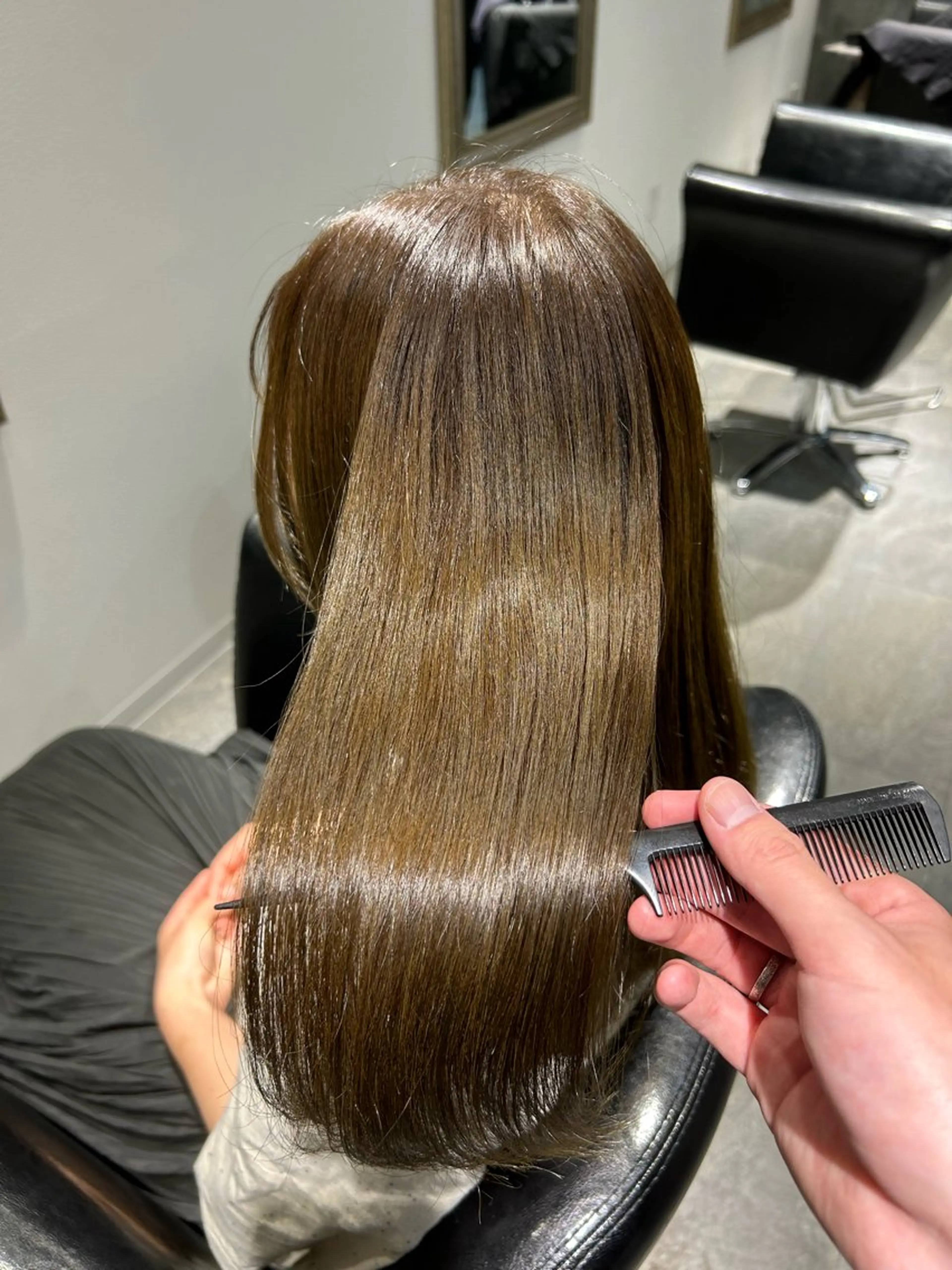 【新メニュー】ブリーチ無しライトニングシステム/イルミナダブルカラー×トリートメントの写真