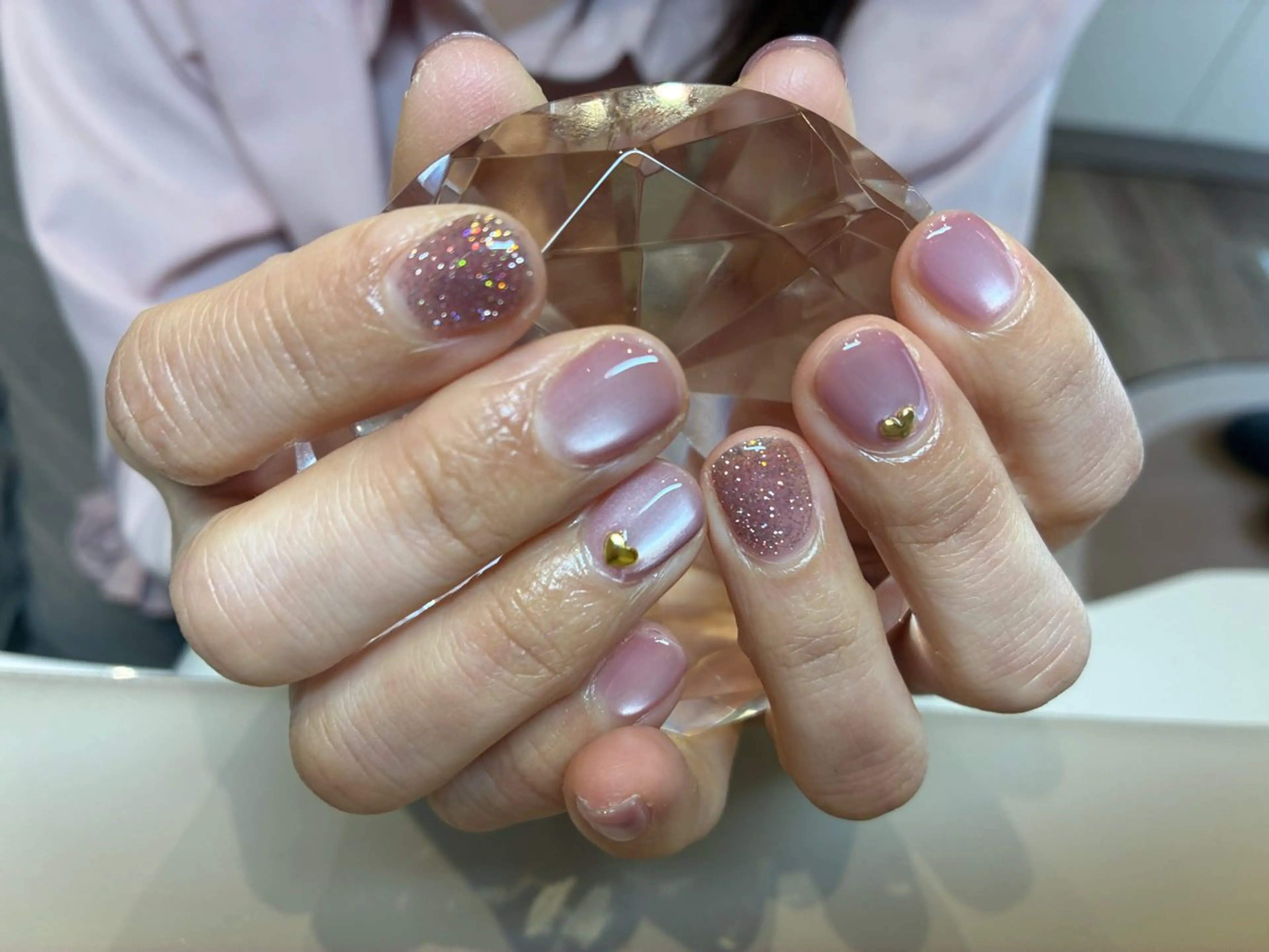 ネイル フラッシュネイル ハート キラキラネイル マグネットネイル ピンク ハンドネイル ECRLN Atsumiのネイルデザイン