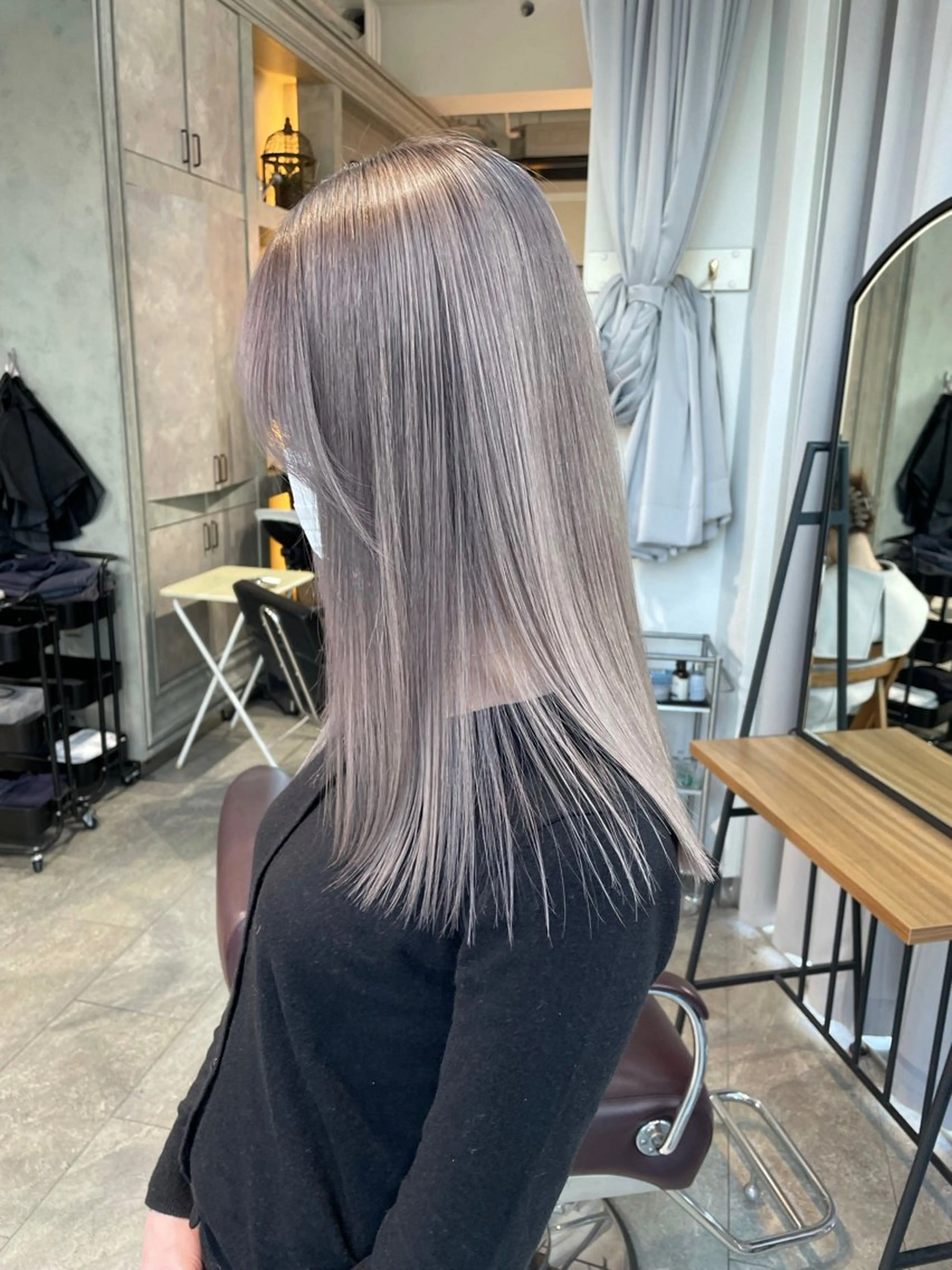 ロング カラー カット ヘアカラー トリートメント ヘアセット 💜ハイトーン💛 マジカルかいちゃんのヘアスタイル