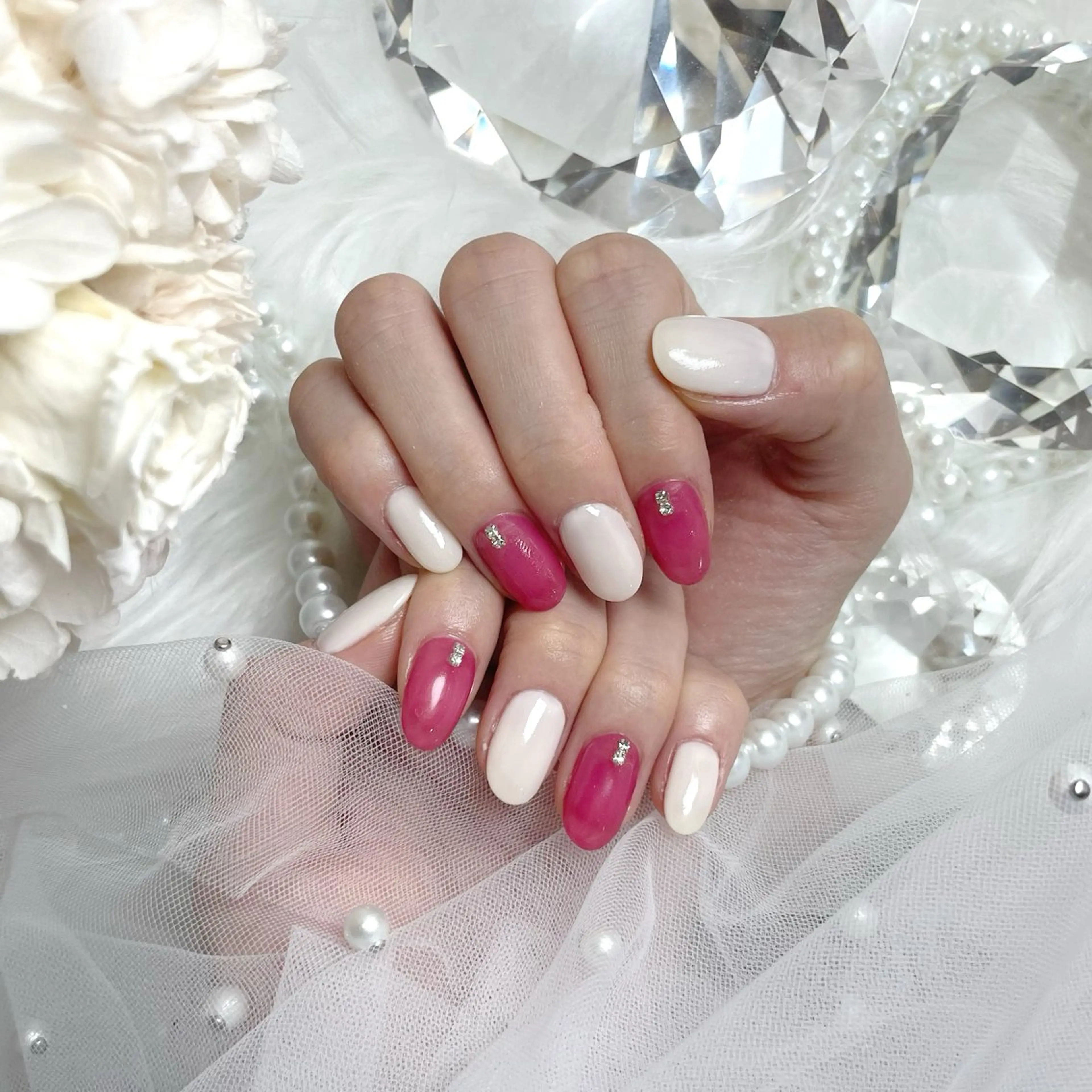 ネイル KITTY🩰 AKIのネイルデザイン