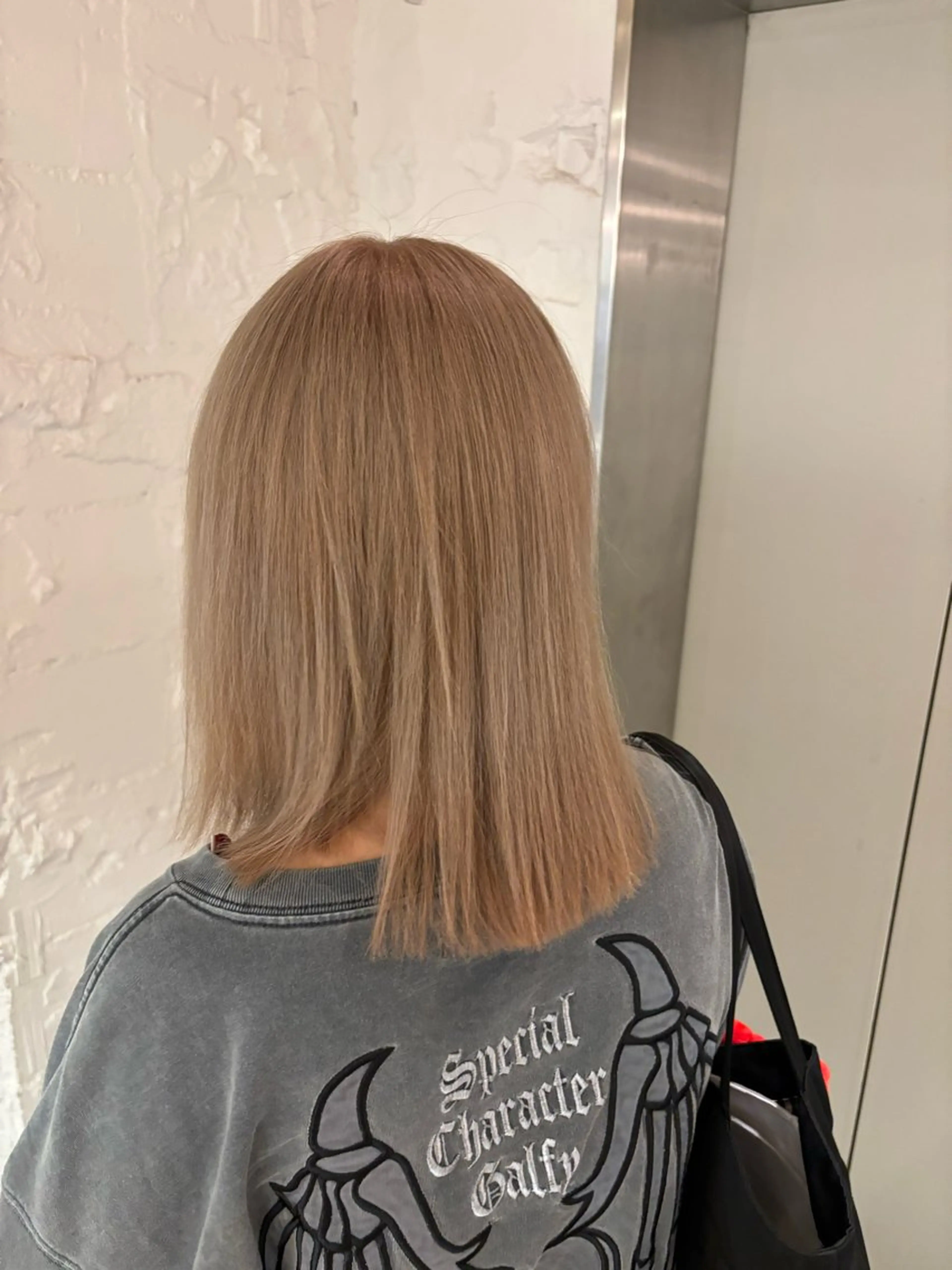 ミディアム カラー ベージュカラー ヘアカラー トリートメント 元地雷系美容師🫶 RYUSEI🐈‍⬛のヘアスタイル