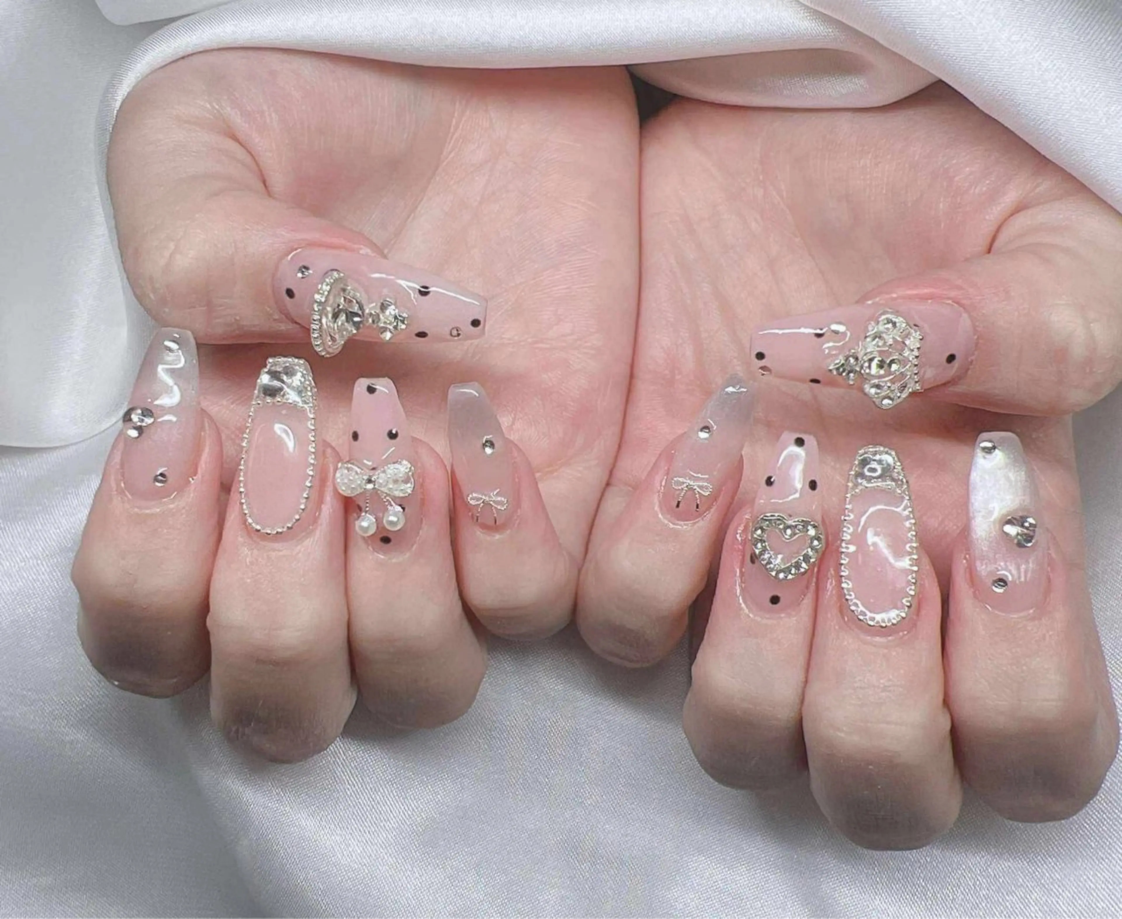 ネイル ハンドネイル Lee Nailsのネイルデザイン