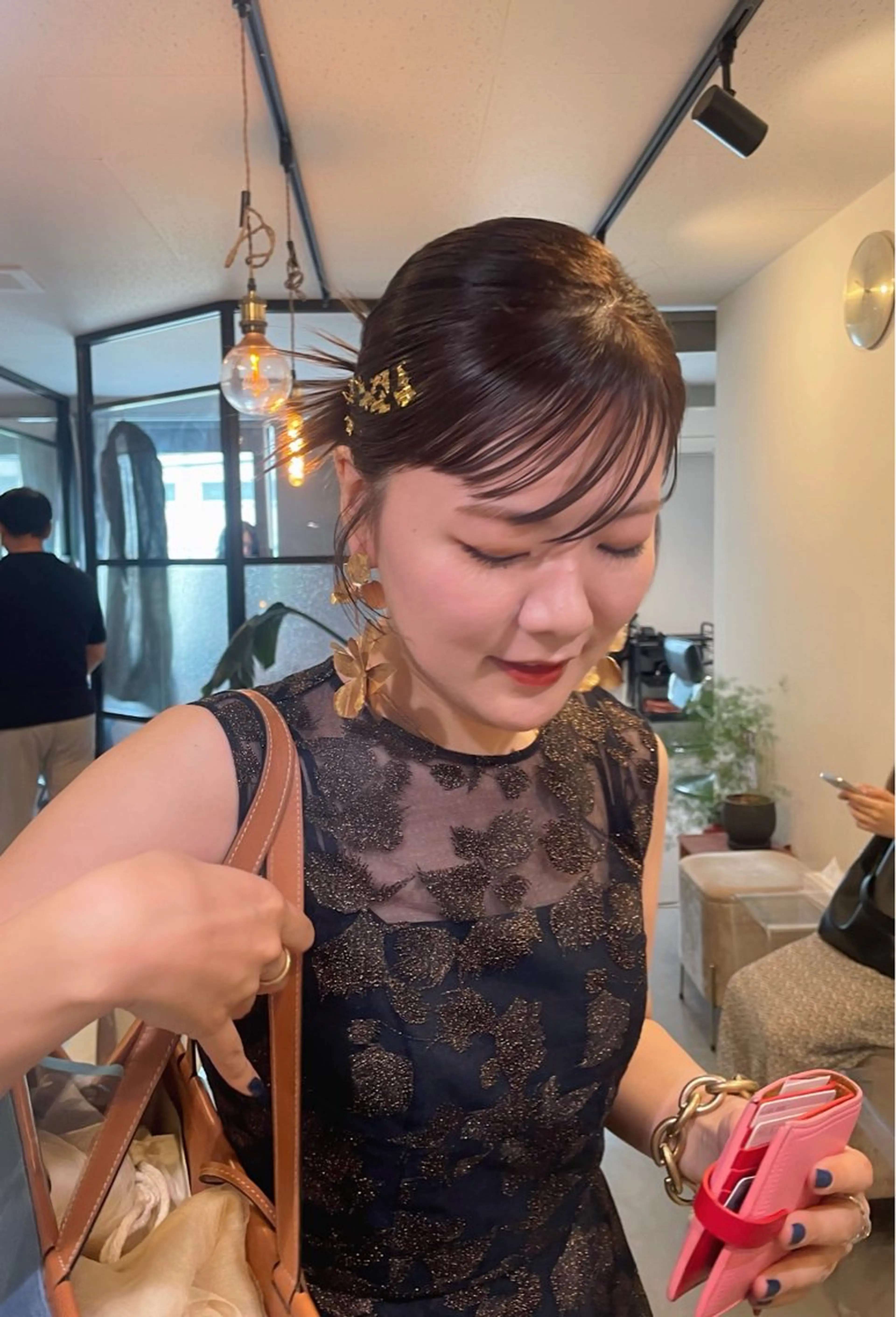 セミロング カラー ヘアアレンジ ブリーチ ケアブリーチ 透明感カラー ダブルカラー ハイライトカラー ヘアセット ヨシムラ リオのヘアスタイル