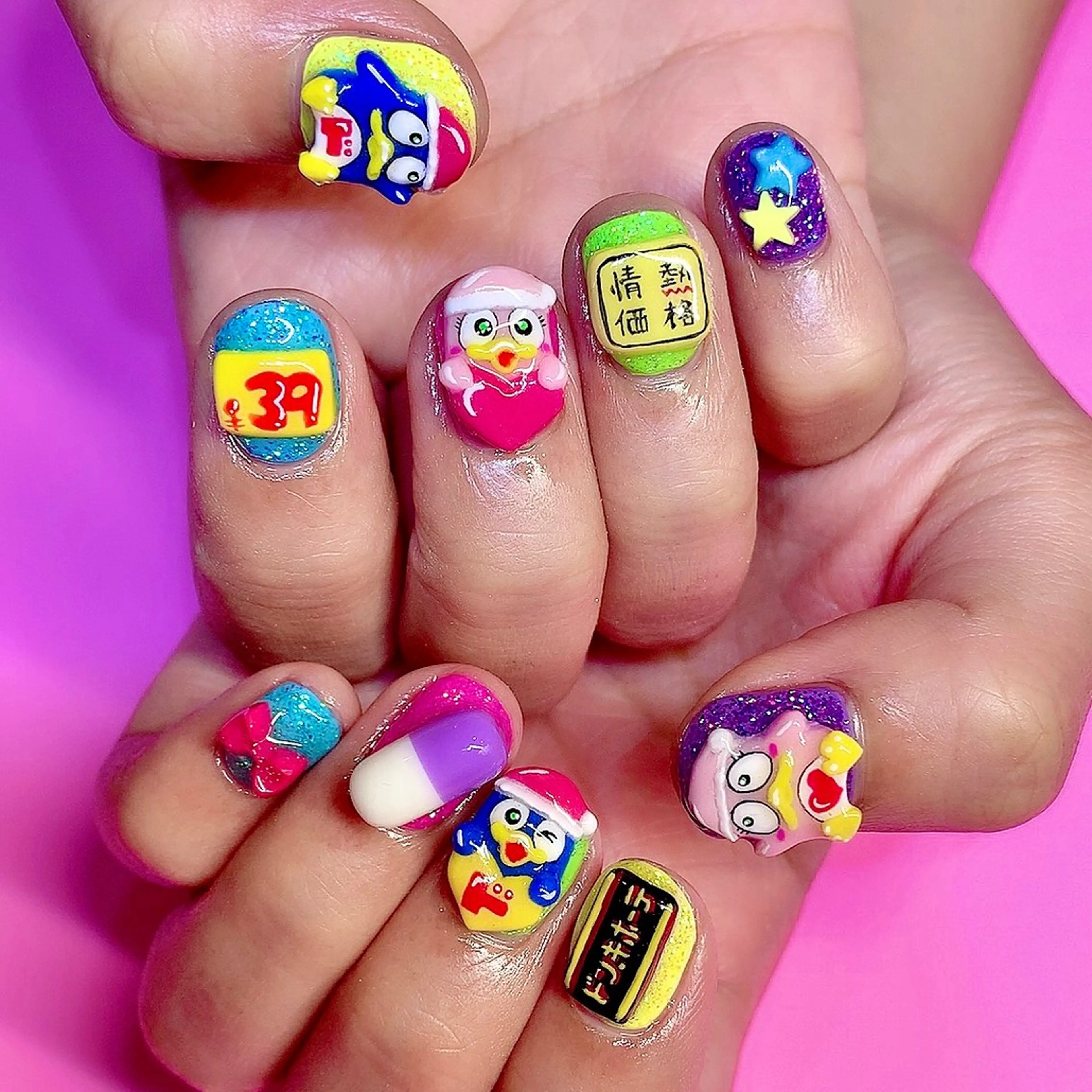 ネイル キラキラネイル 韓国ネイル 持ち込み ぷっくりネイル ストーンネイル 3Dアートネイル💗 都築レナのネイルデザイン