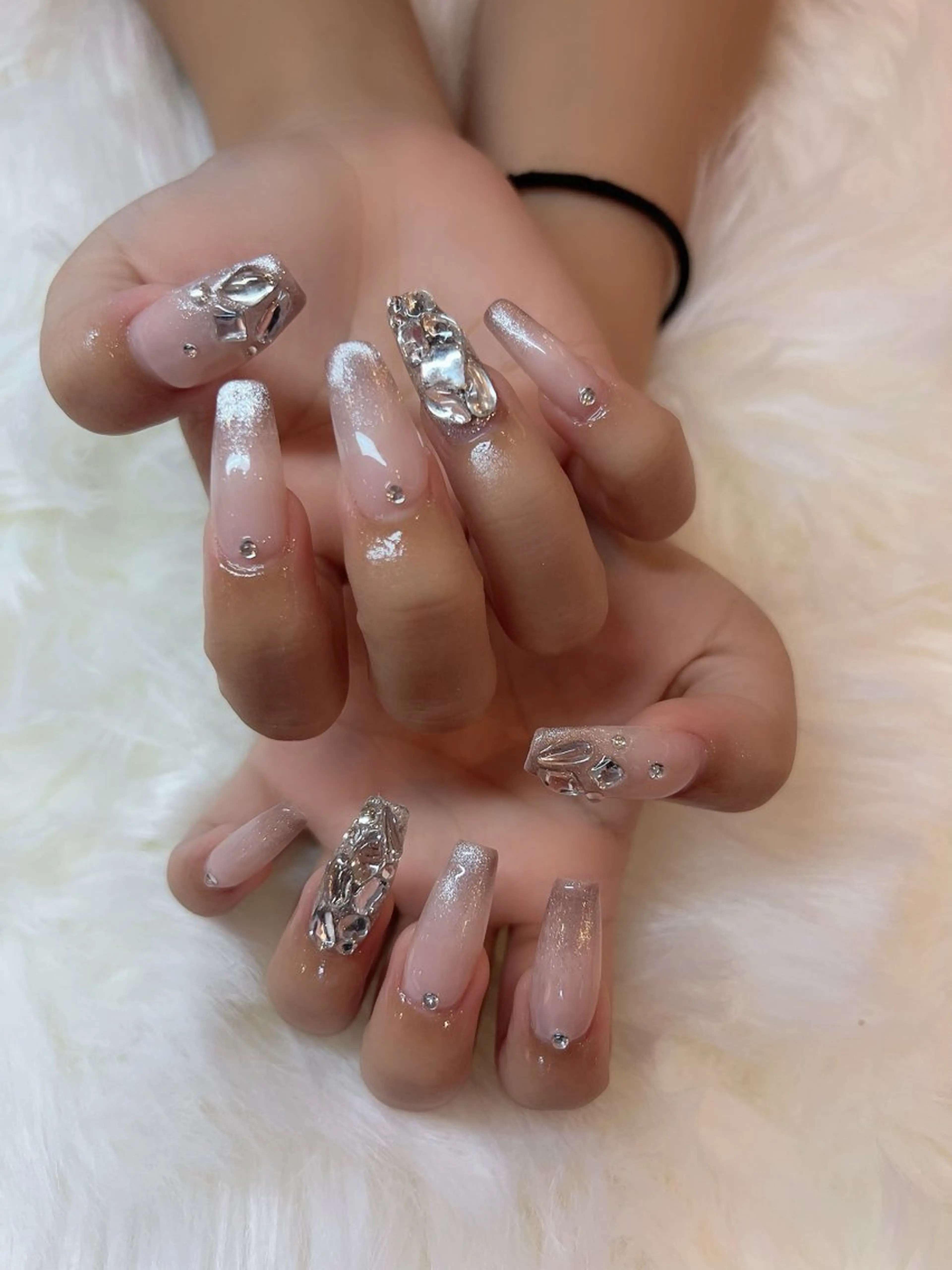 ネイル ハンドネイル ハンドケア RÊVIA所属・RÊVIA (レヴィア)のネイルデザイン