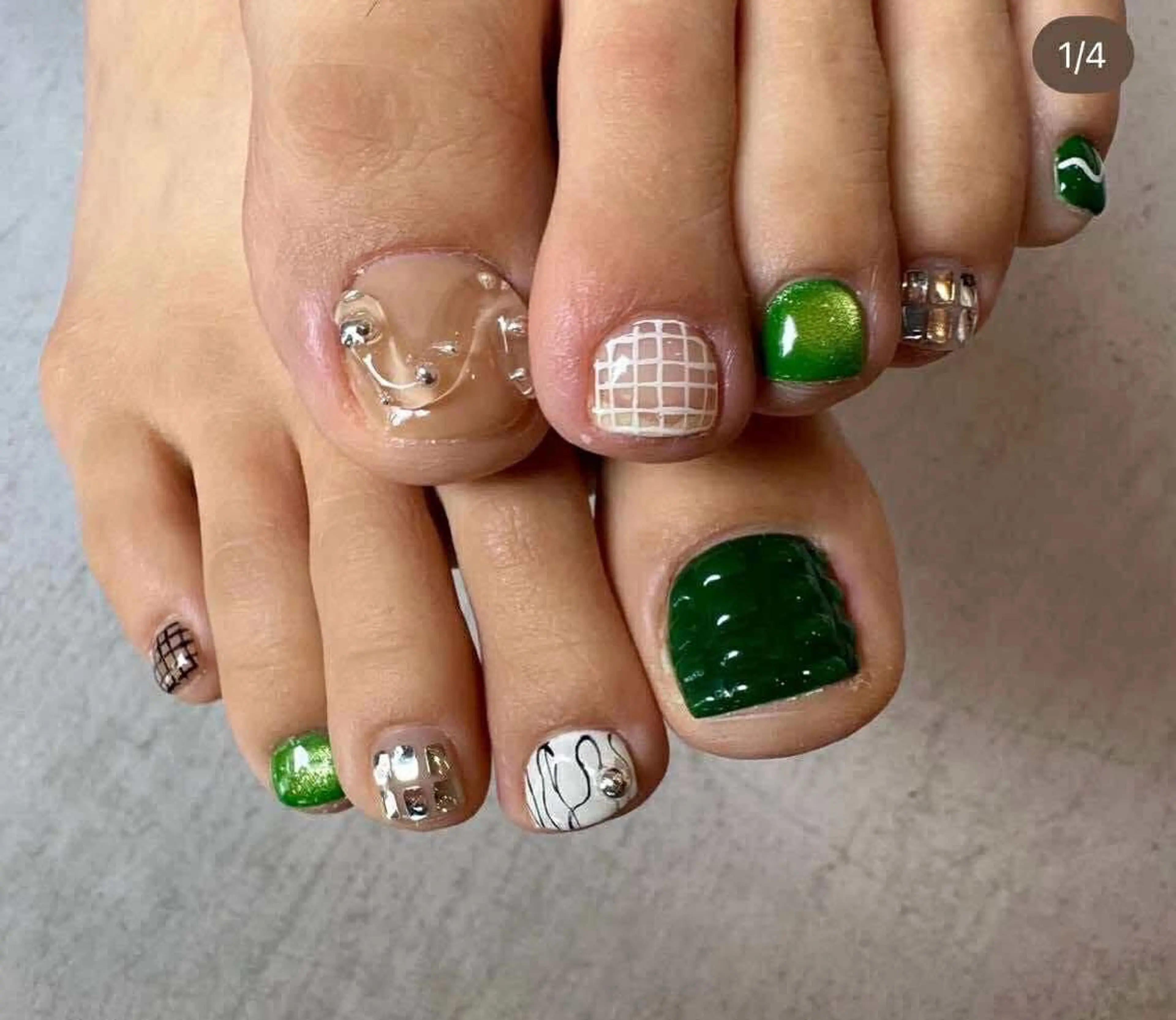 ネイル オーロラネイル チークネイル 長さ出し フレンチネイル グラデーション フットネイル Anh 高田馬場のネイルデザイン