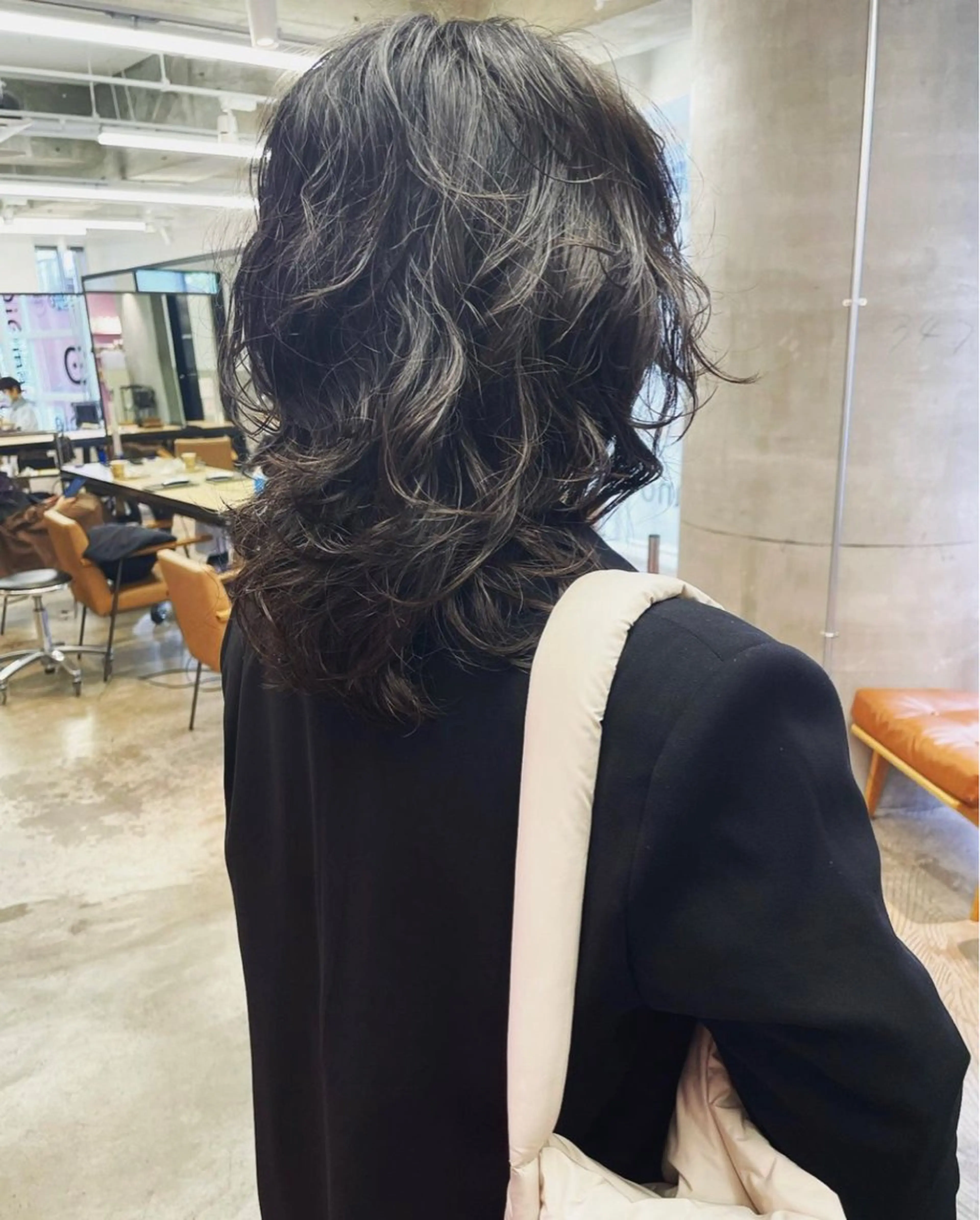 ミディアム パーマ イラブ ちかのヘアスタイル