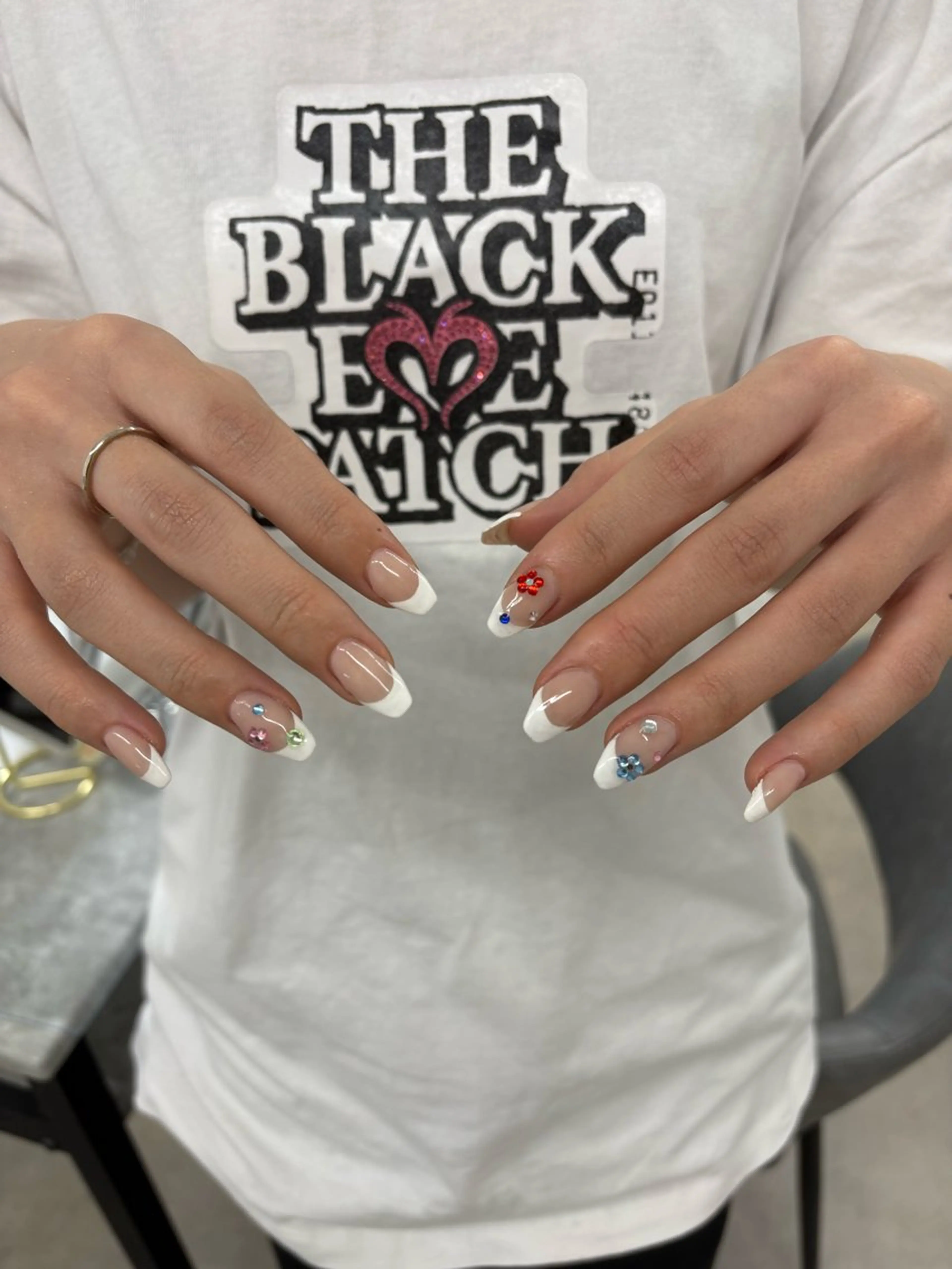 ネイル ハンドネイル yuria 🎀海外ネイル🌺のネイルデザイン