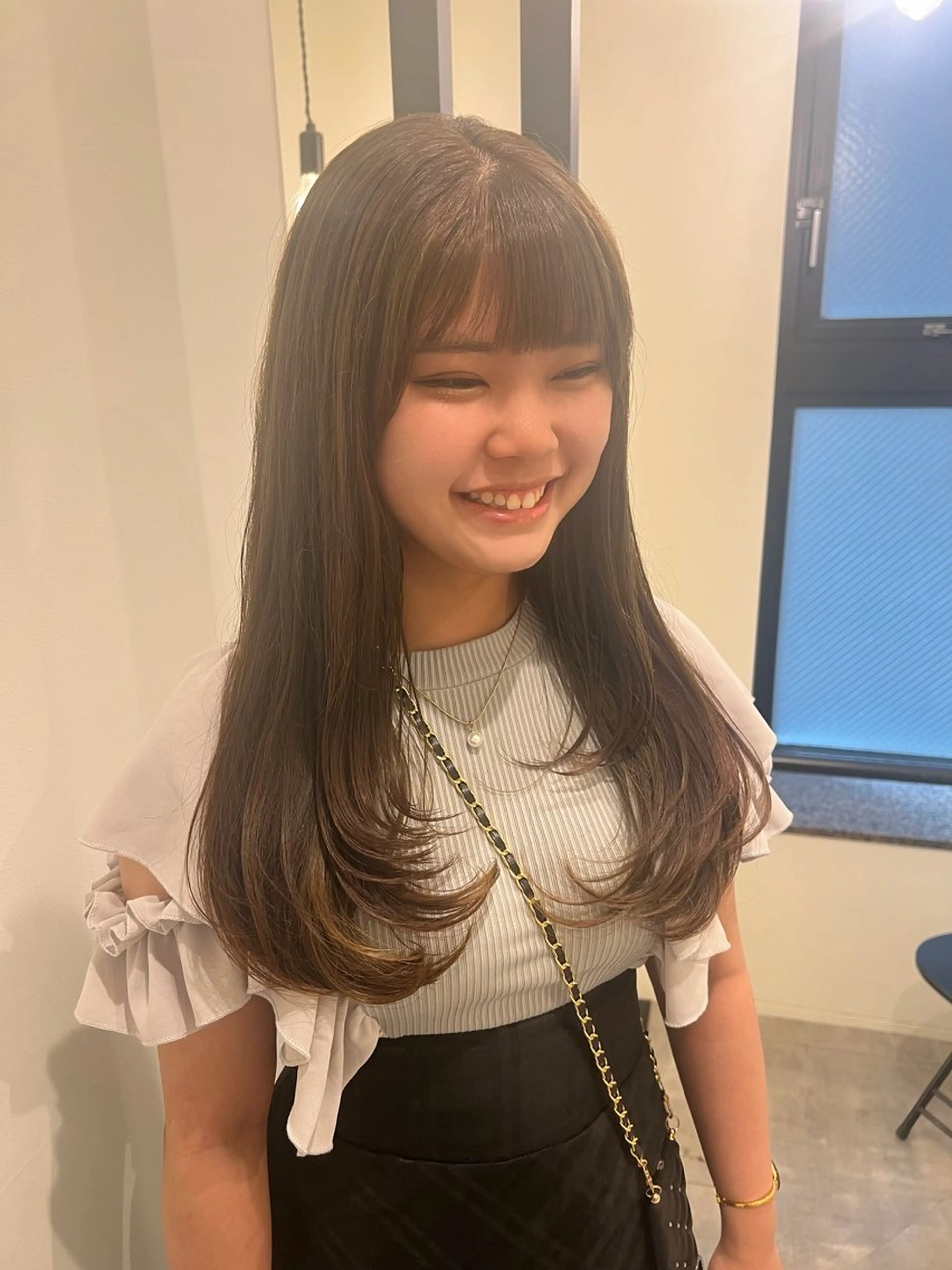 ロング カラー レイヤーカット カット ヘアカラー 工藤 梨花のヘアスタイル