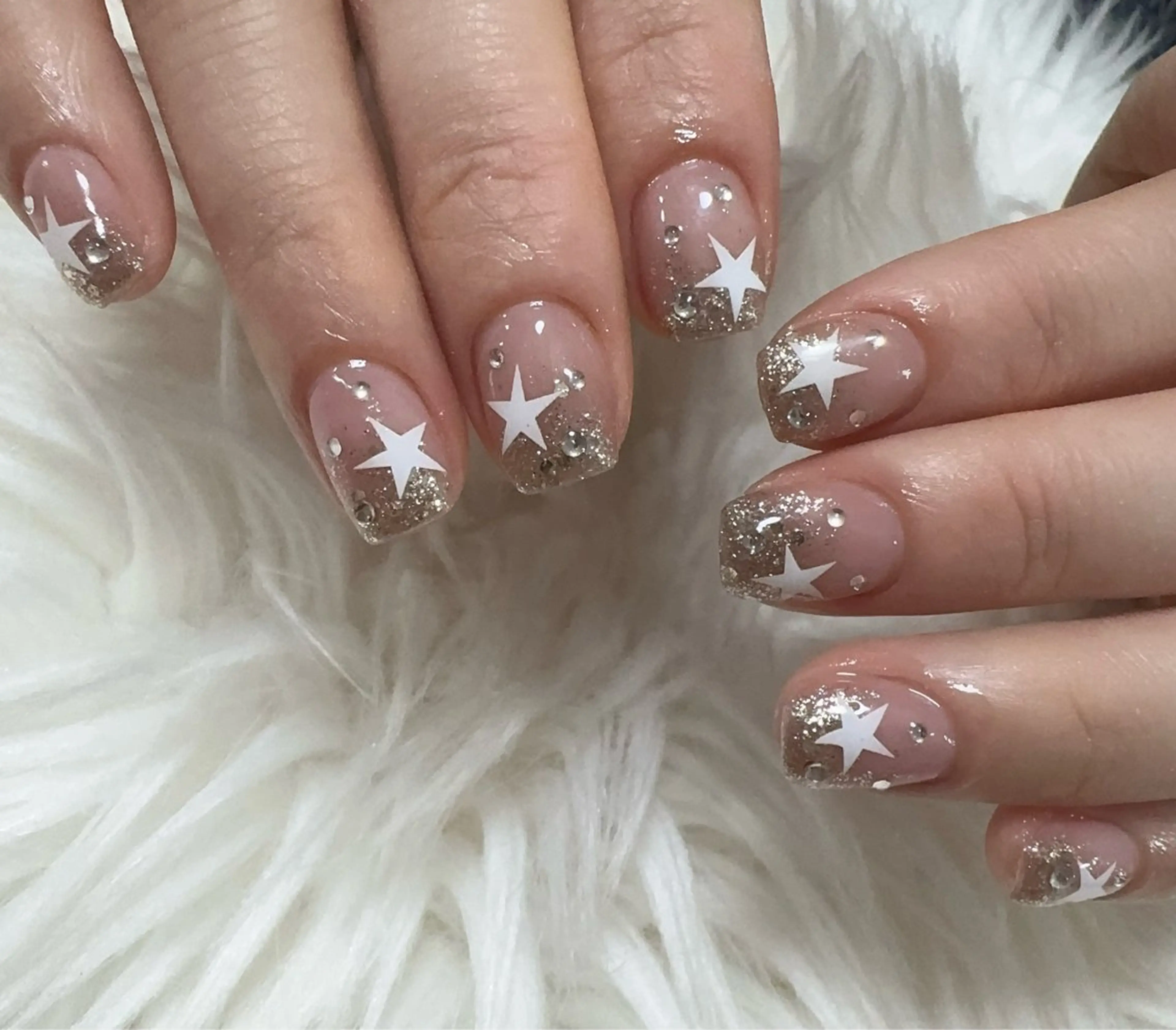 ネイル ハンドネイル &ME ネイルサロンのネイルデザイン