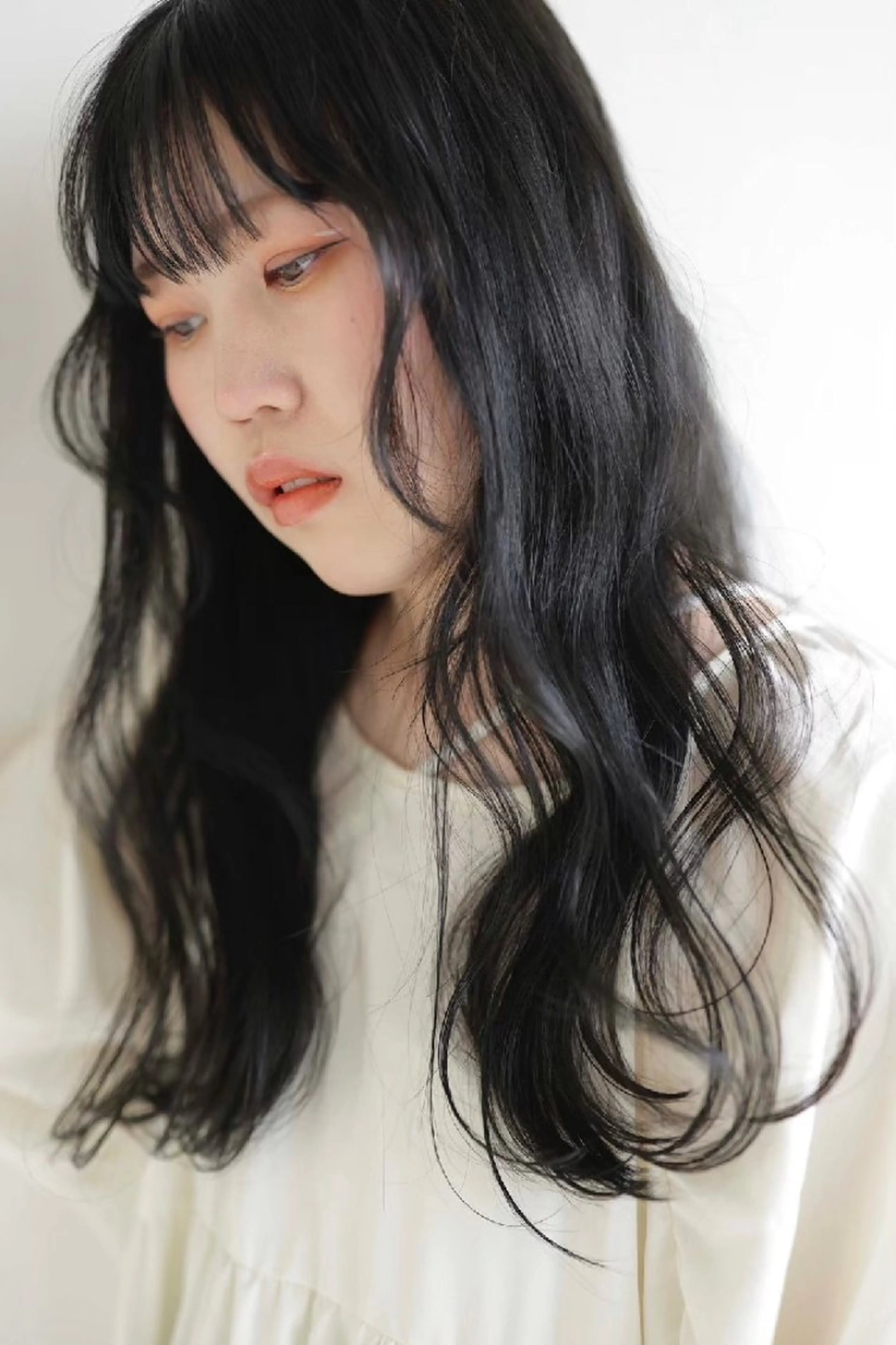 カラー 束感まつぱ🥑🤍 NATUKI🤍のヘアスタイル