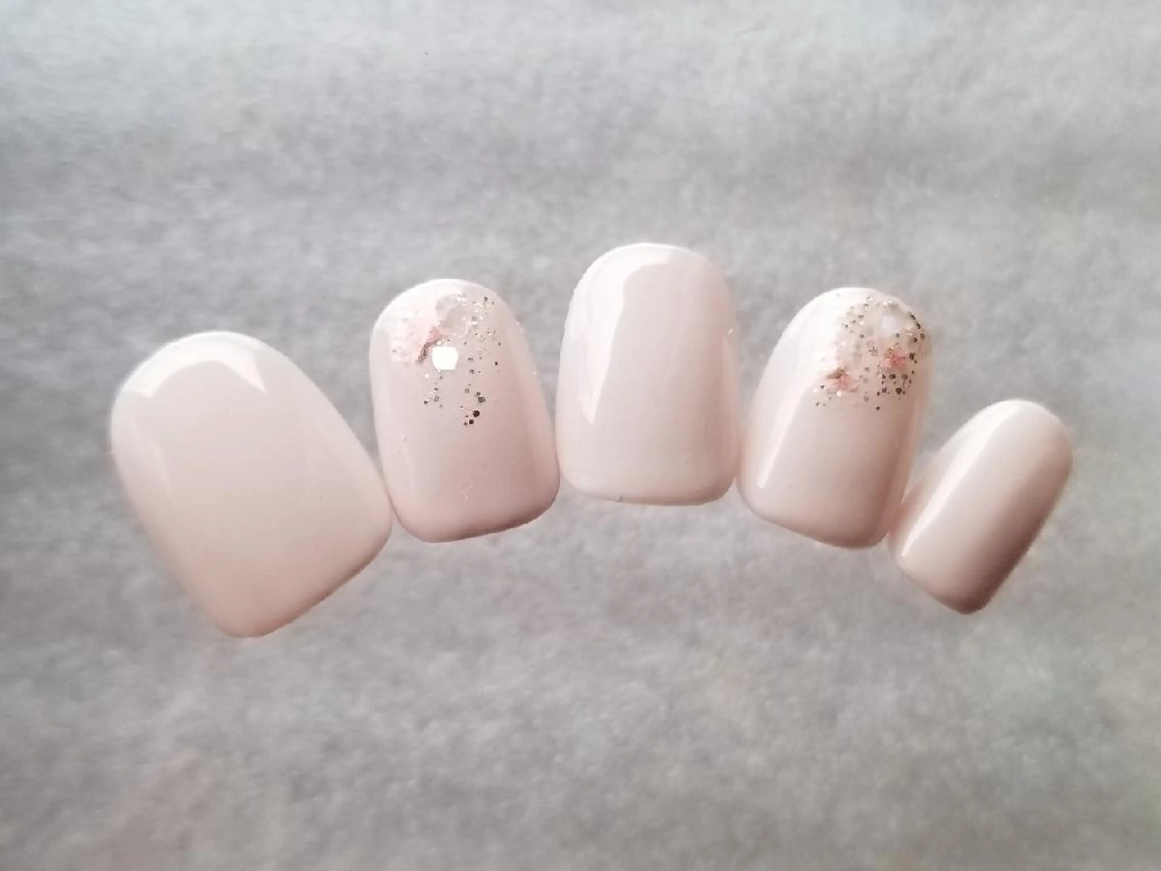 ネイル ラメ(グリッター) シンプルネイル 春ネイル 吉祥寺🌟 ネイルフロンティアのネイルデザイン