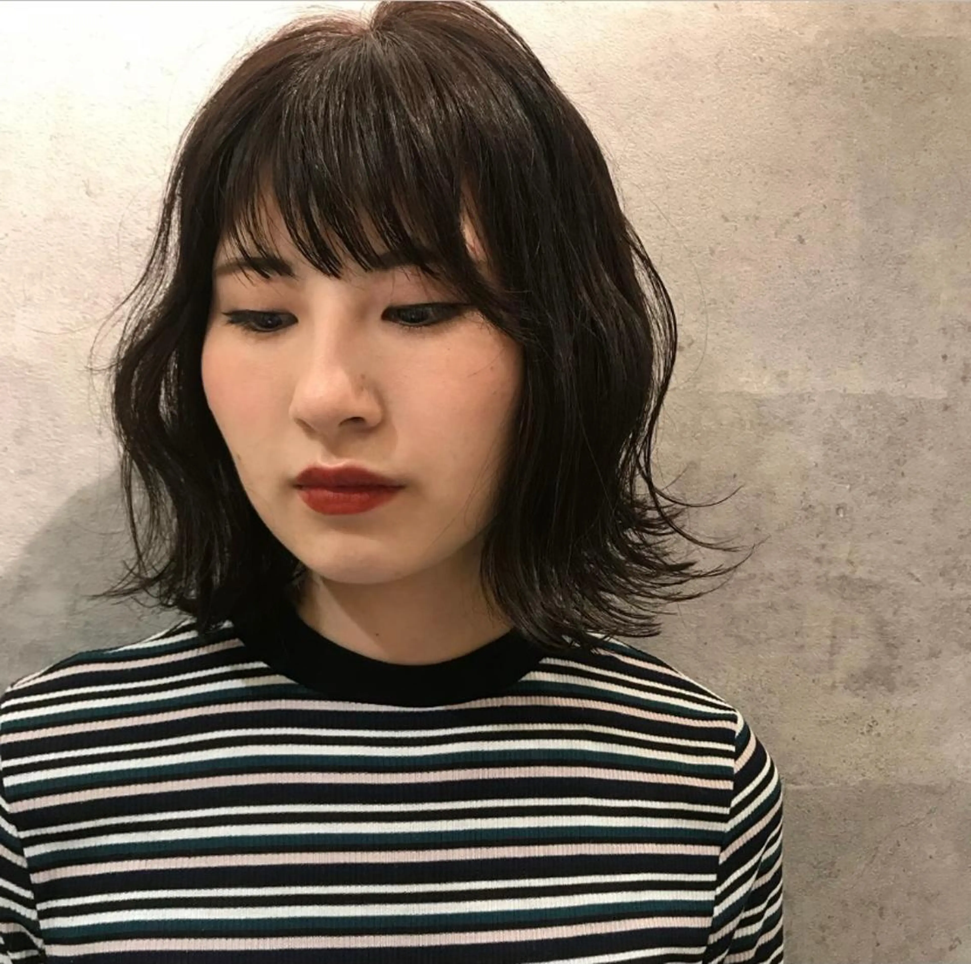 ミディアム ボブ 外ハネヘア Yuki☺︎パーマ レイヤーカットのヘアスタイル