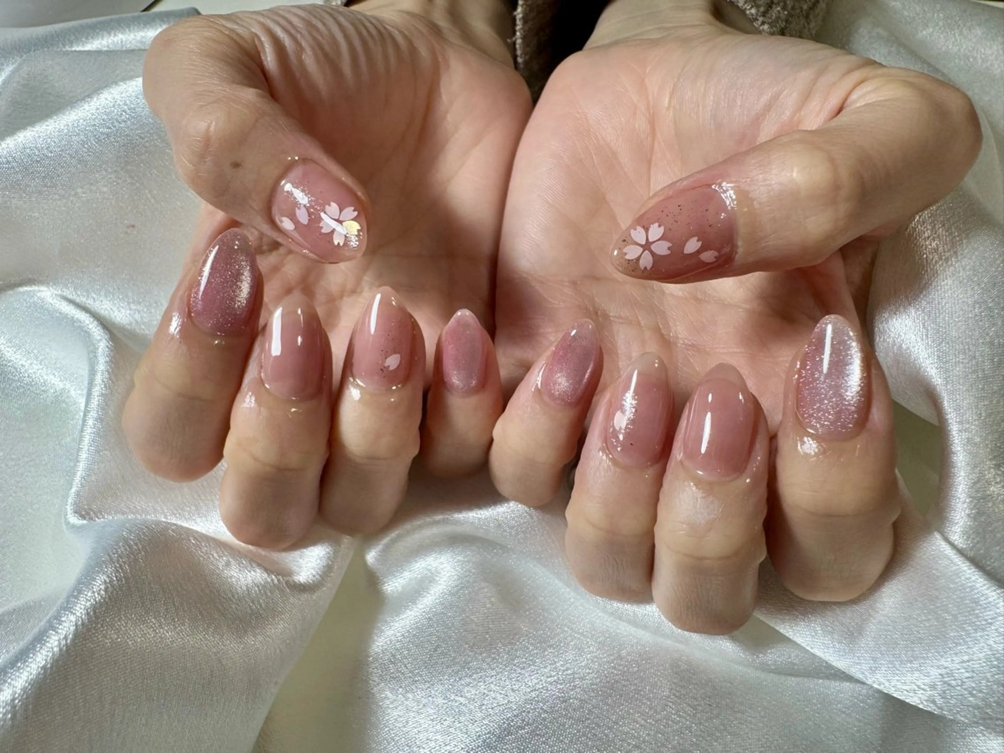 ネイル オーロラネイル 桜ネイル フラワーネイル フットネイル フレンチネイル ハンドネイル kikinail 溝の口のネイルデザイン