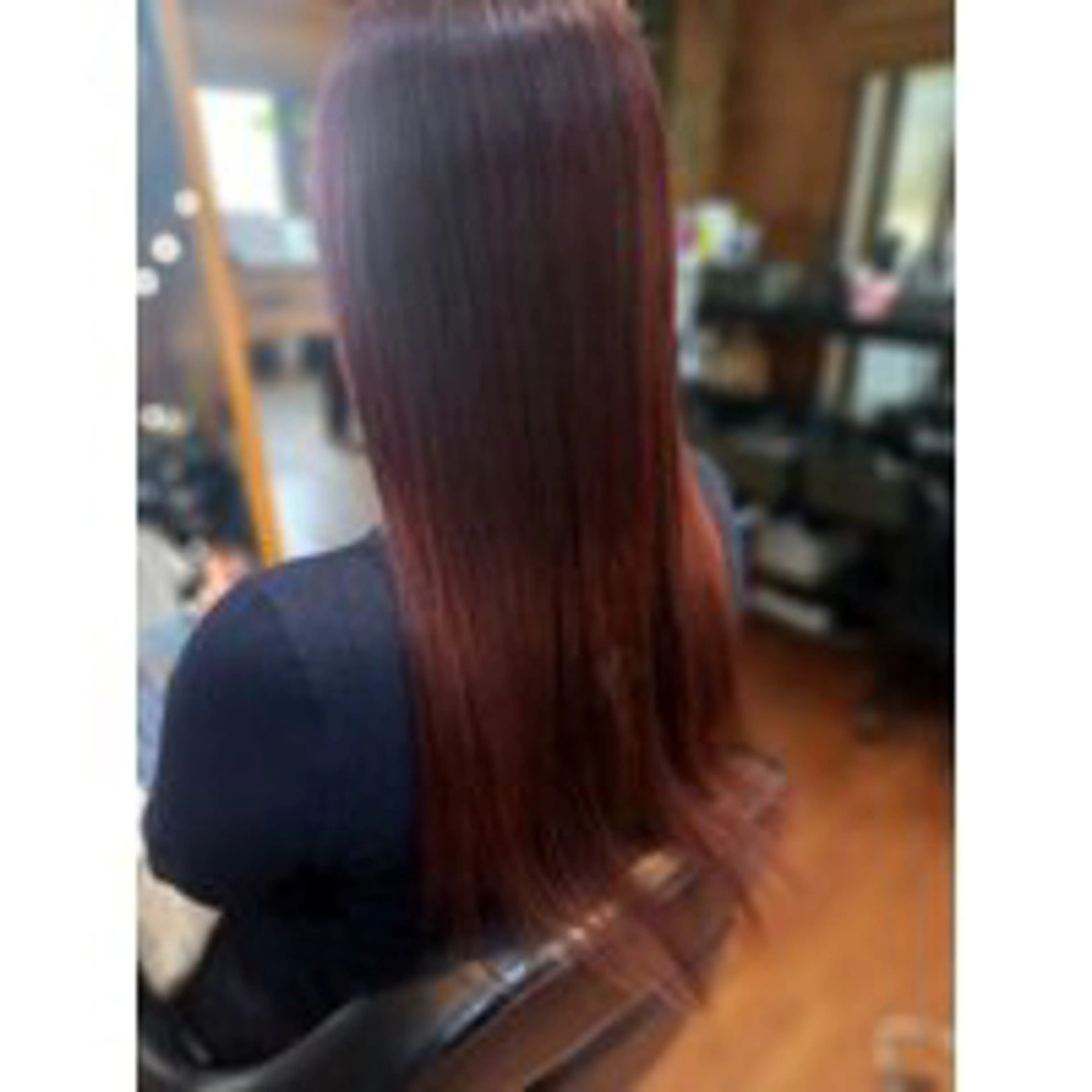 ロング 飯田 仁美のヘアスタイル