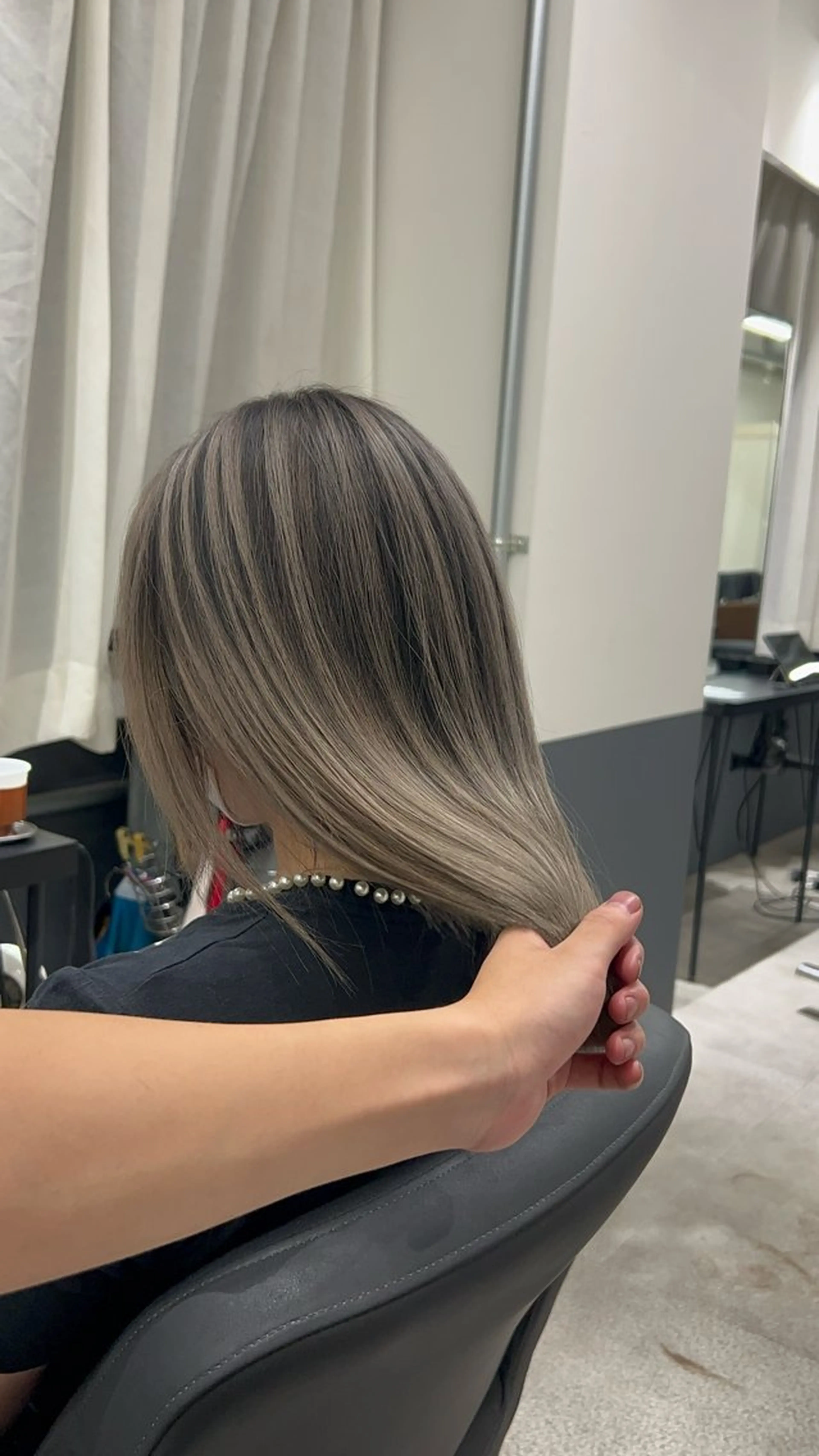 カラー ヘアカラー YUDAIブリーチ• カラー/心斎橋•難波のヘアスタイル