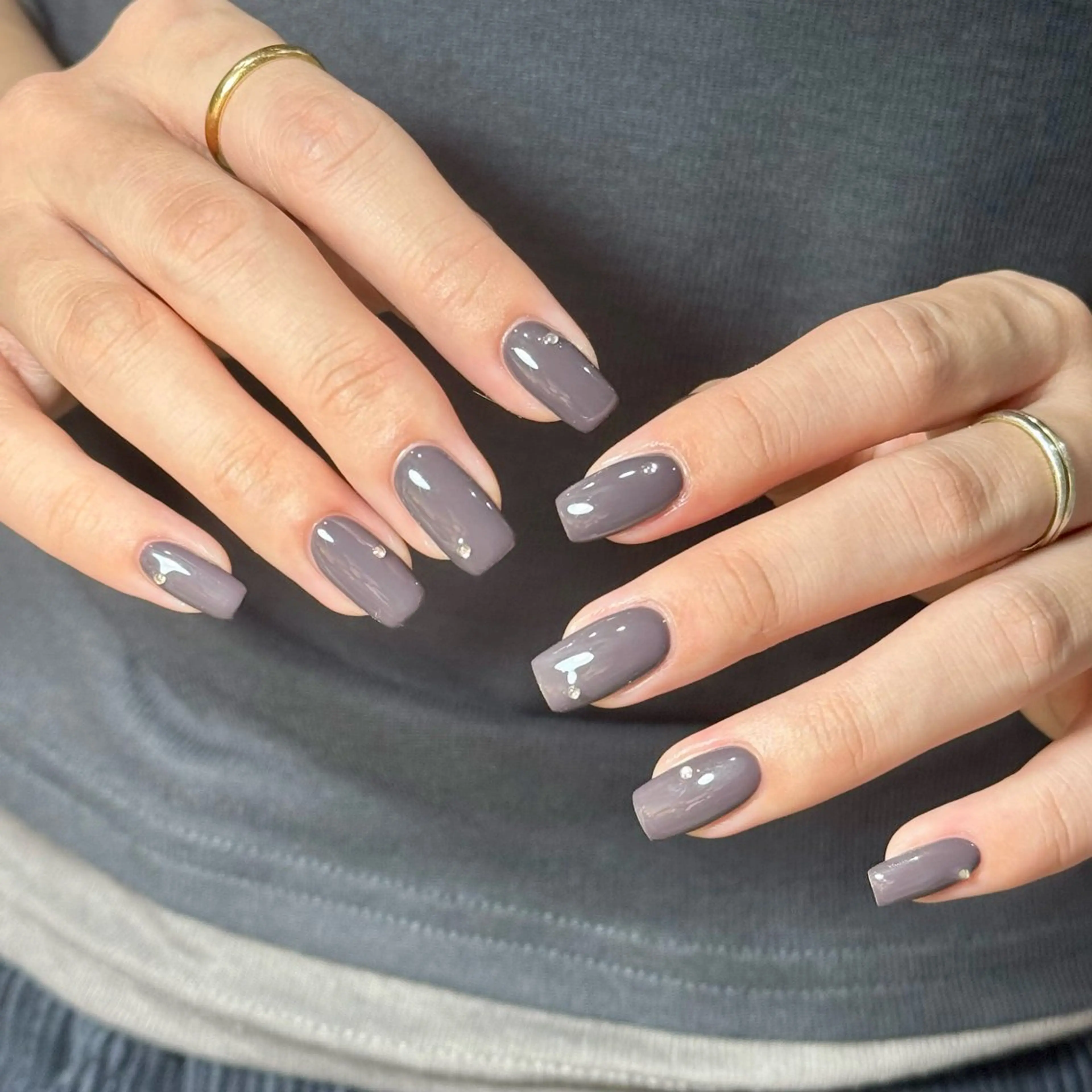 ネイル ストーンネイル ハンドネイル Tagi Nail 銀座店のネイルデザイン